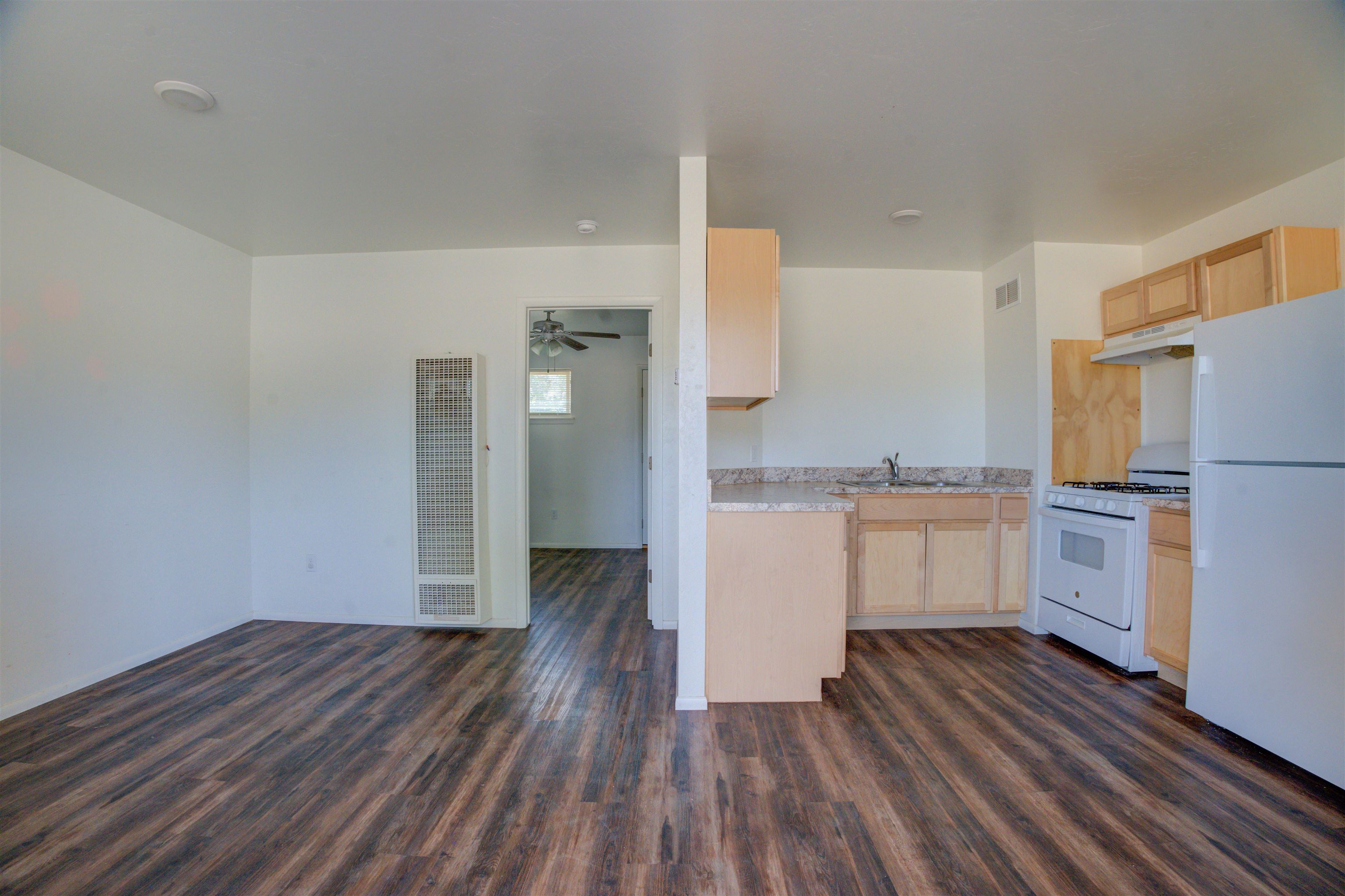 6572 24 Road Property Photo 3