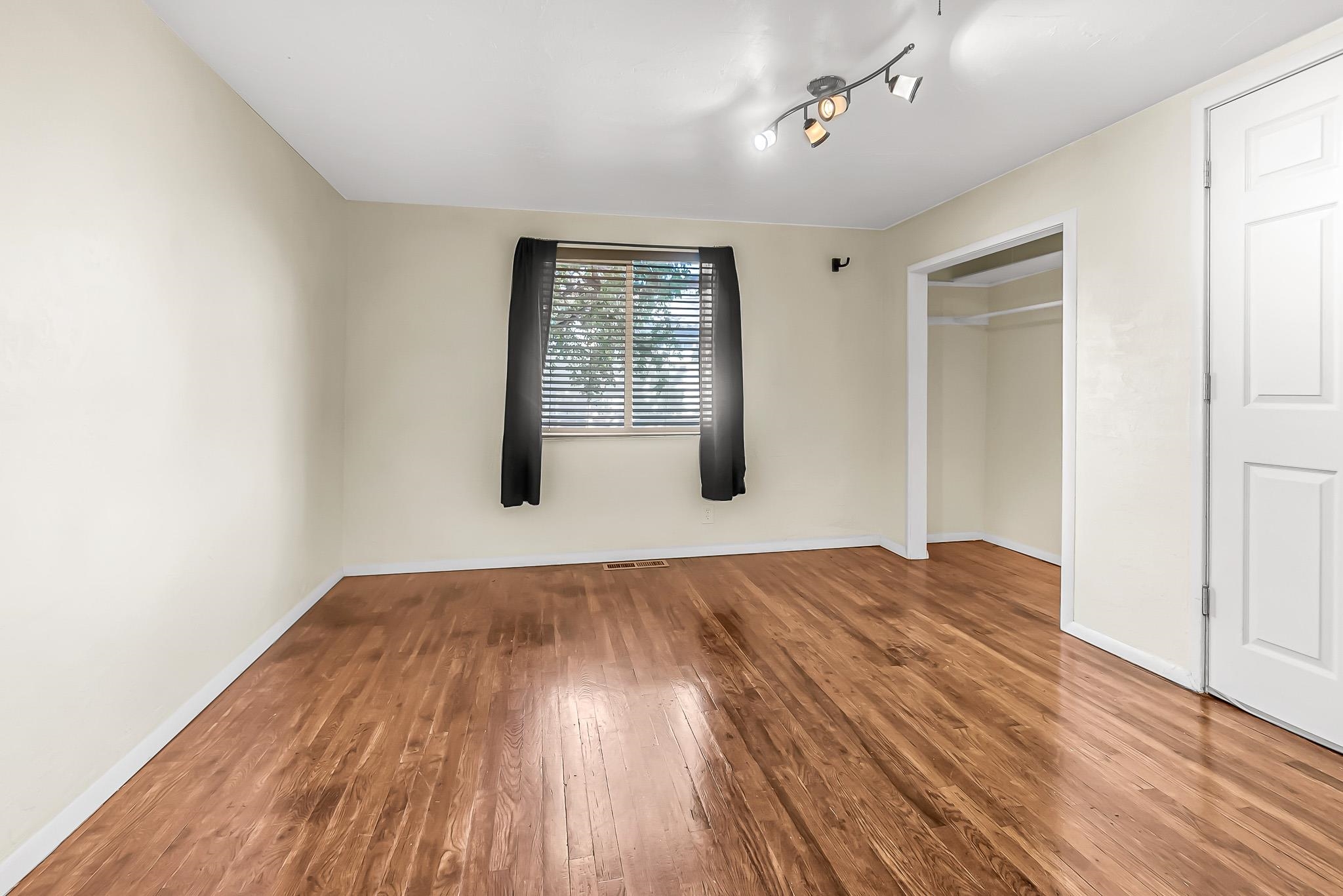 1008 Frontage Road Property Photo 20
