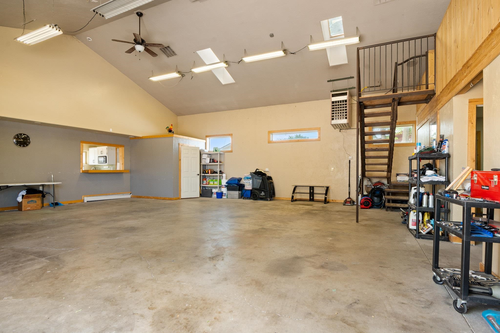 2839 Elm Avenue Property Photo 6