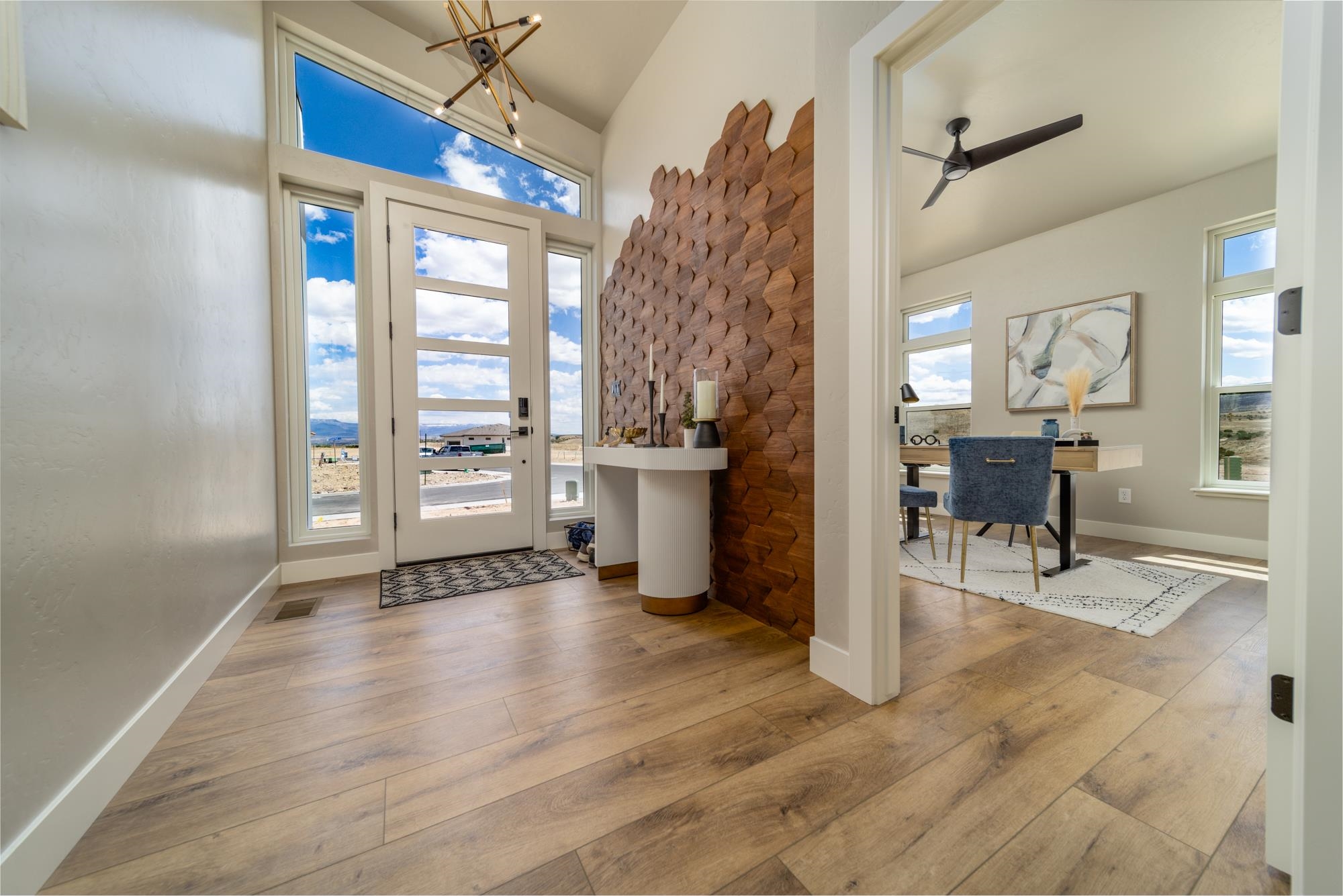 2260 Pyramid Peak Loop Property Photo 6