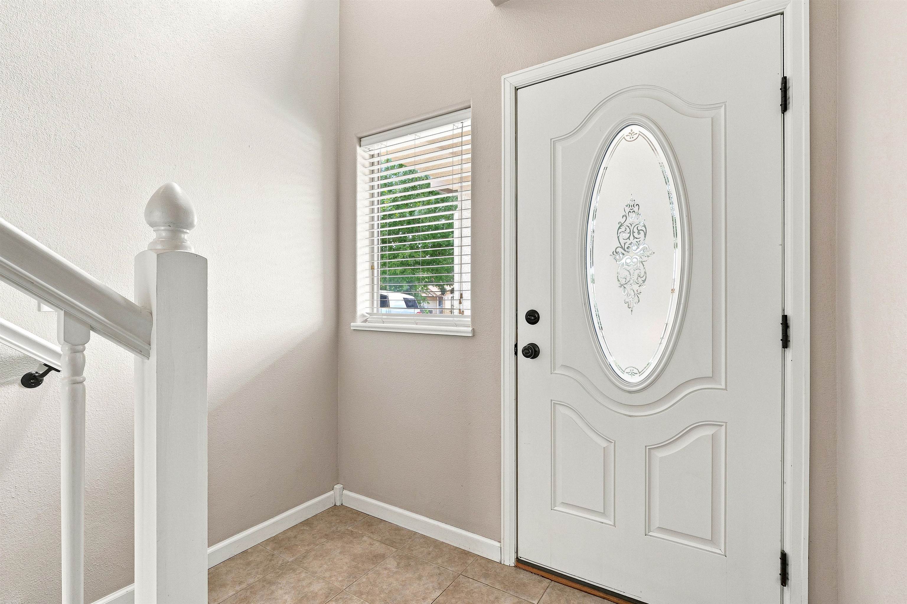 819 Montclair Drive Property Photo 5