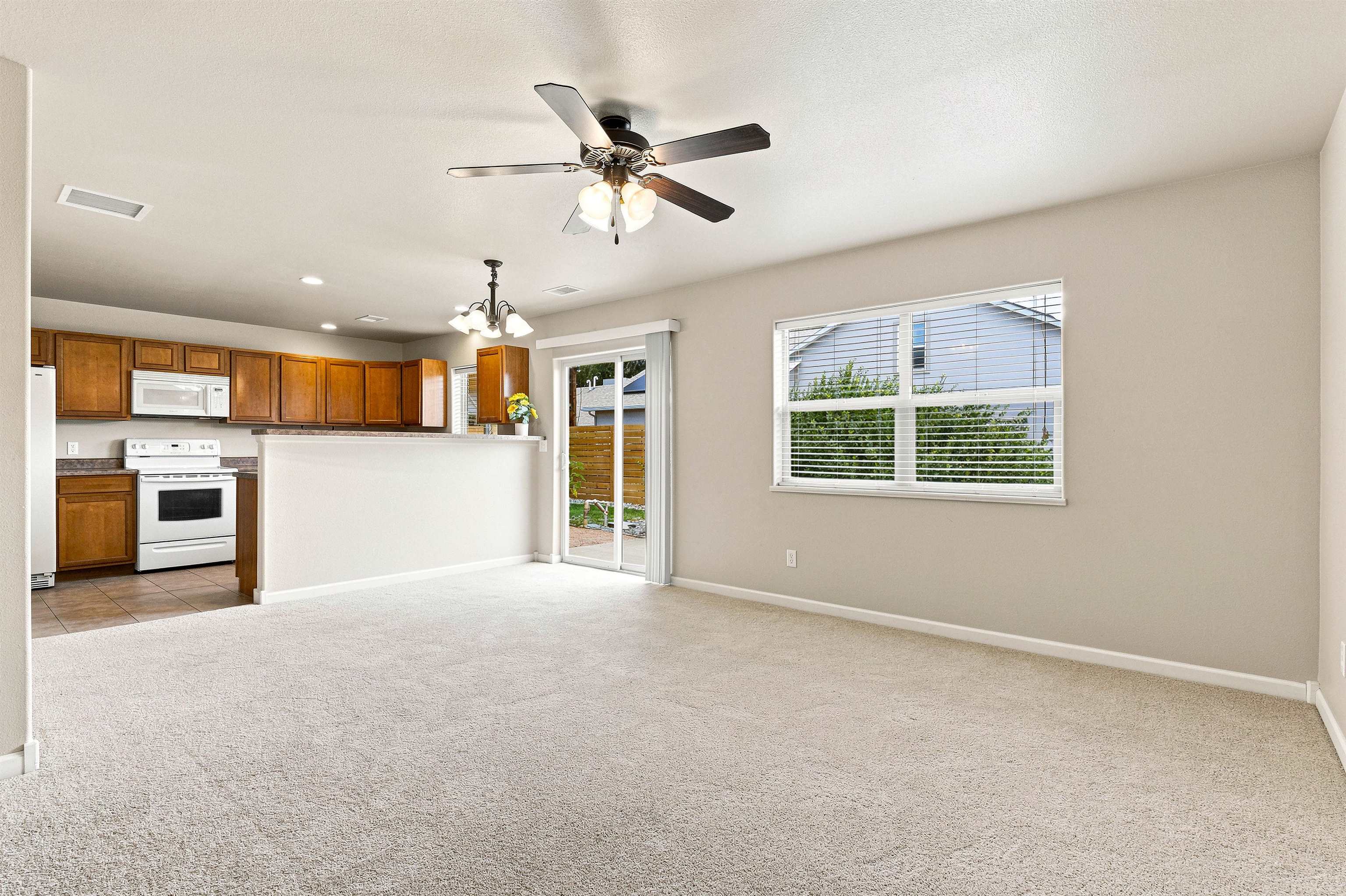 819 Montclair Drive Property Photo 7