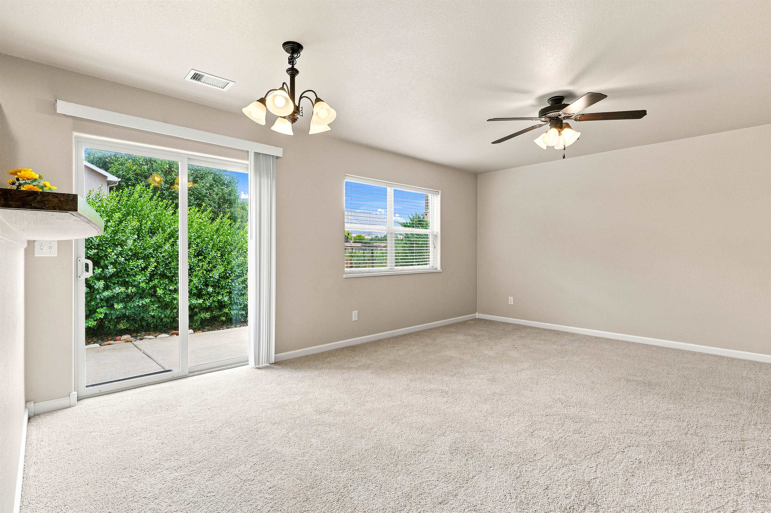 819 Montclair Drive Property Photo 8