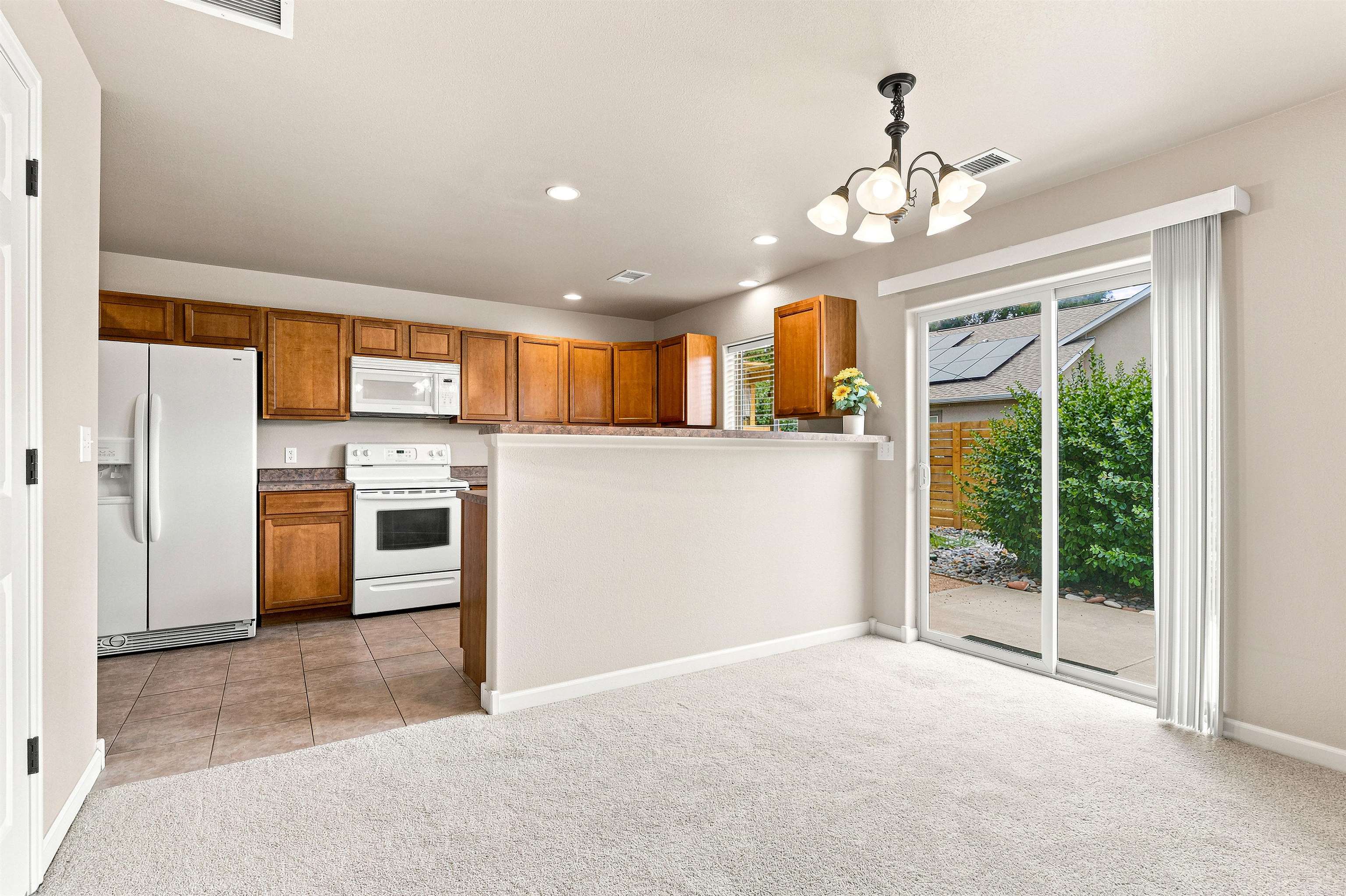 819 Montclair Drive Property Photo 9