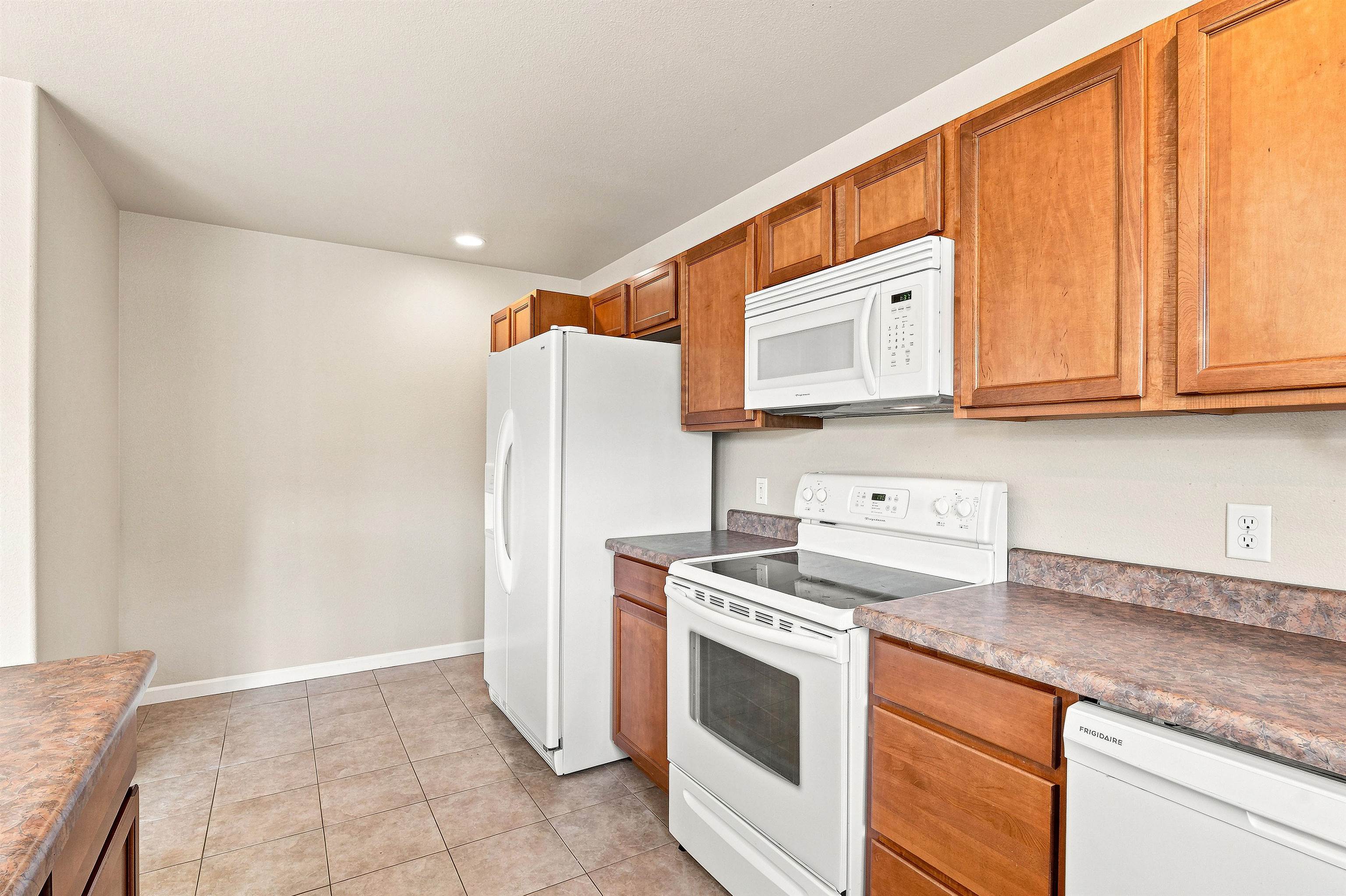 819 Montclair Drive Property Photo 12