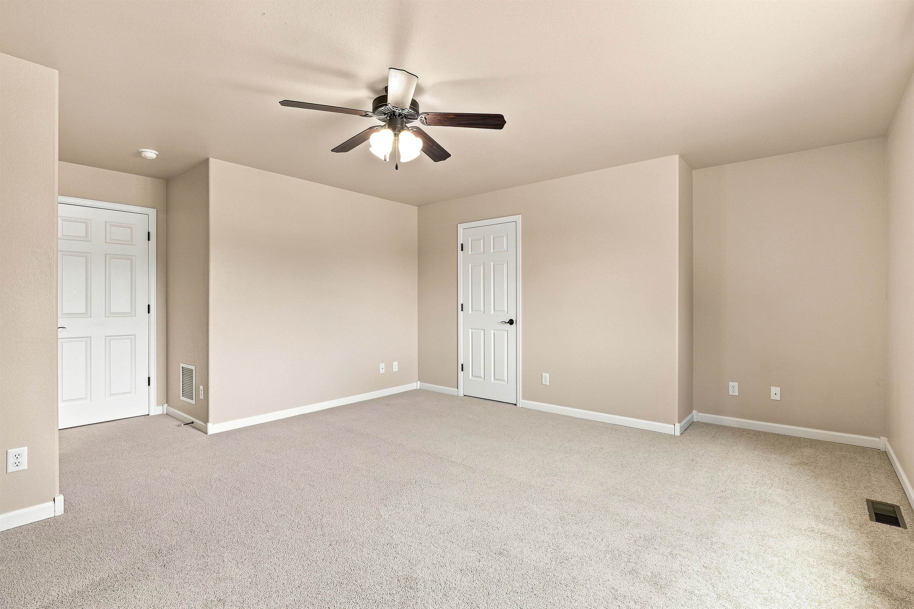 819 Montclair Drive Property Photo 17