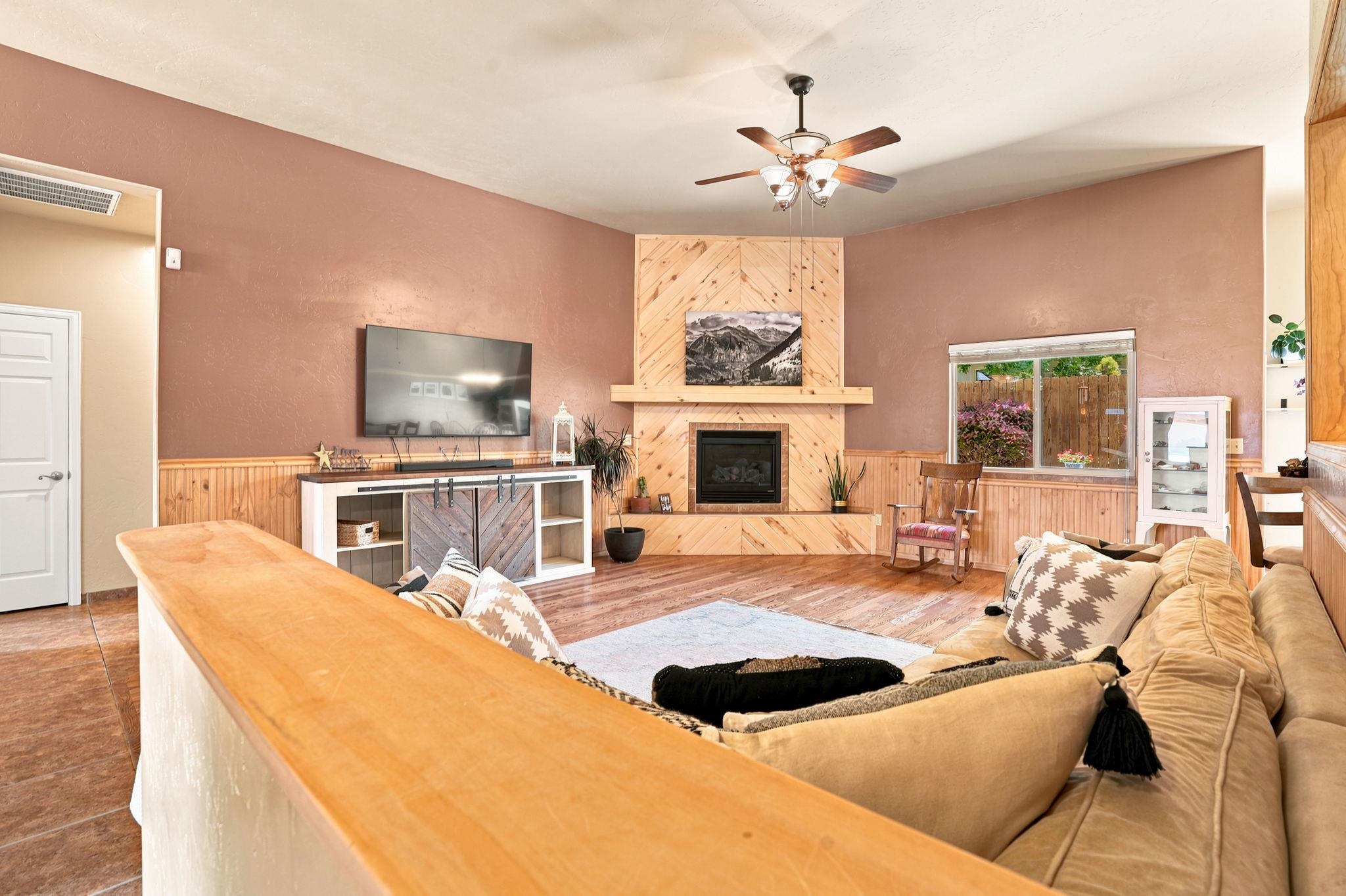 352 Belden Court Property Photo 7