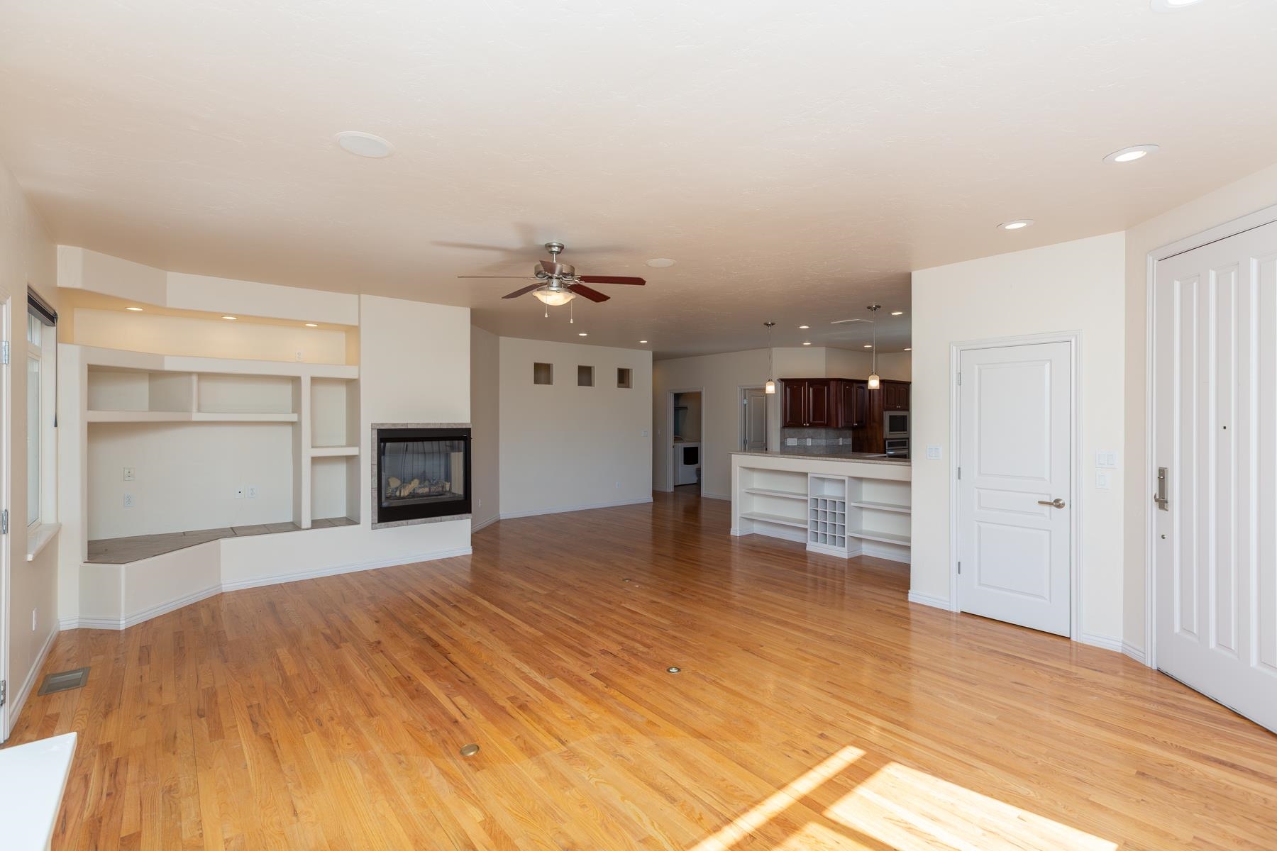 855 Summer Sage Court Property Photo 7