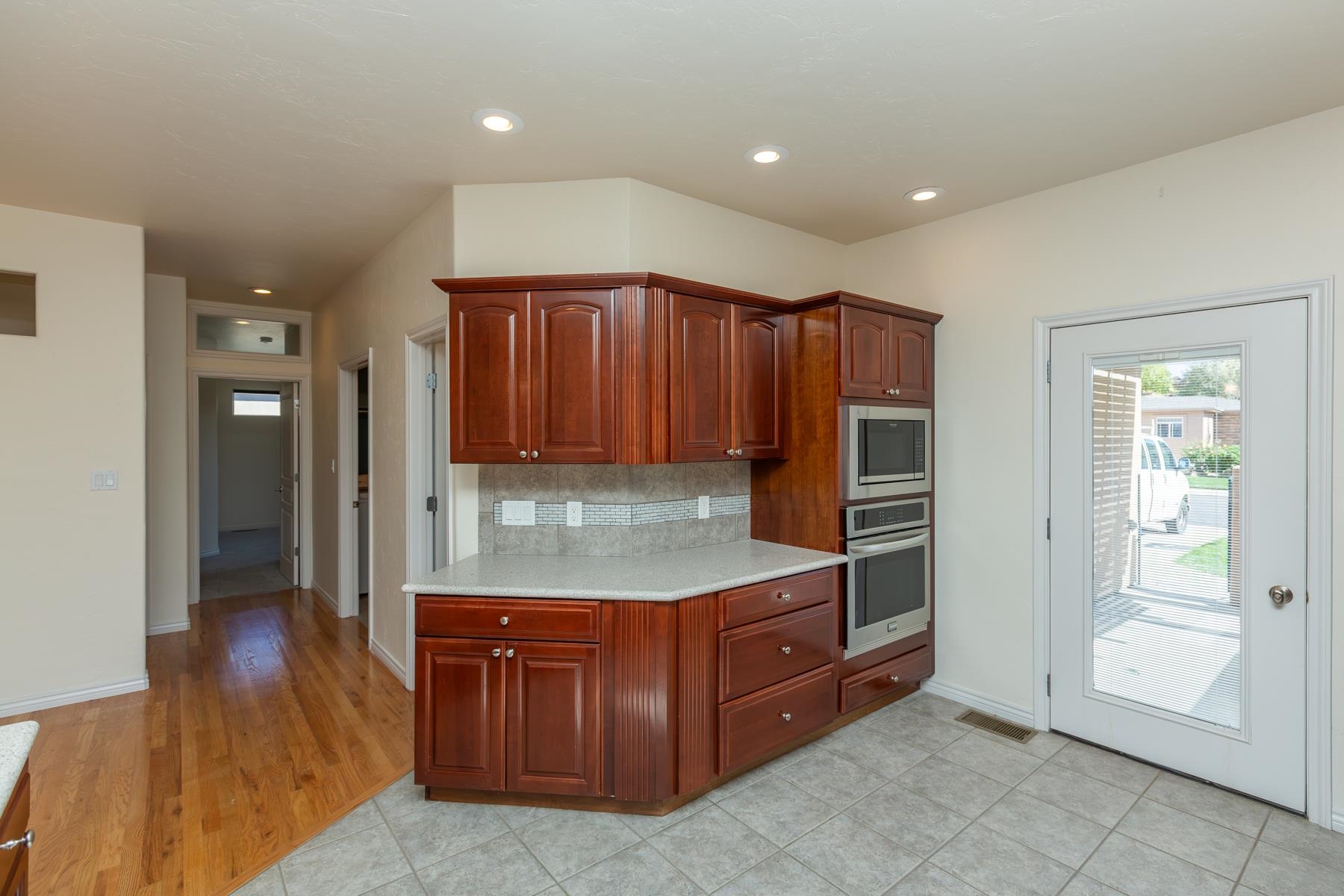 855 Summer Sage Court Property Photo 10