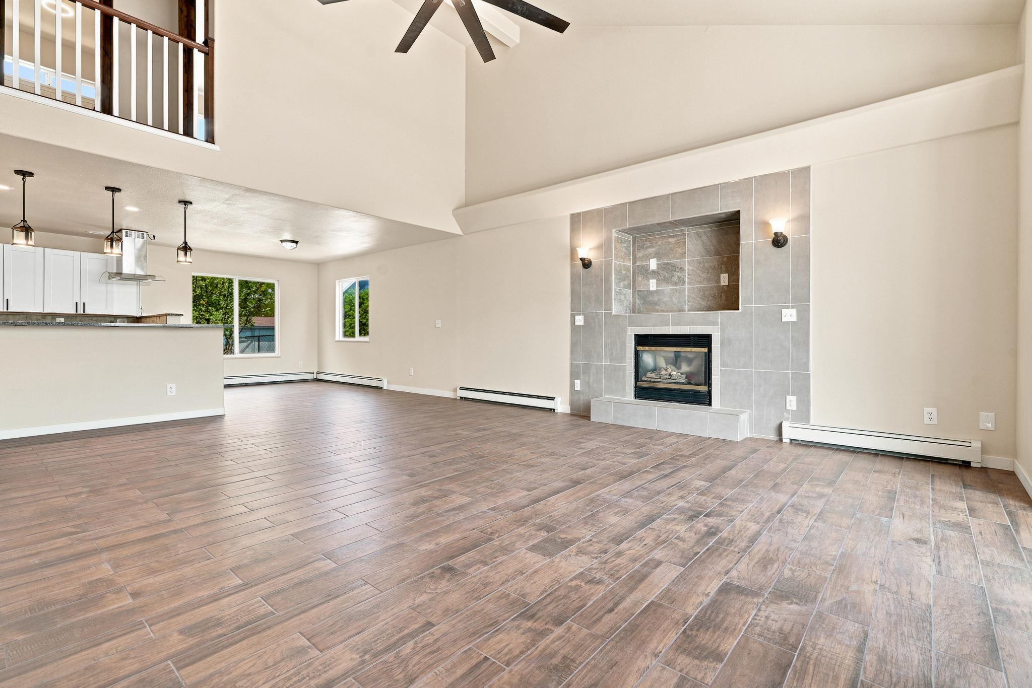 727 24 3/4 Road Property Photo 5