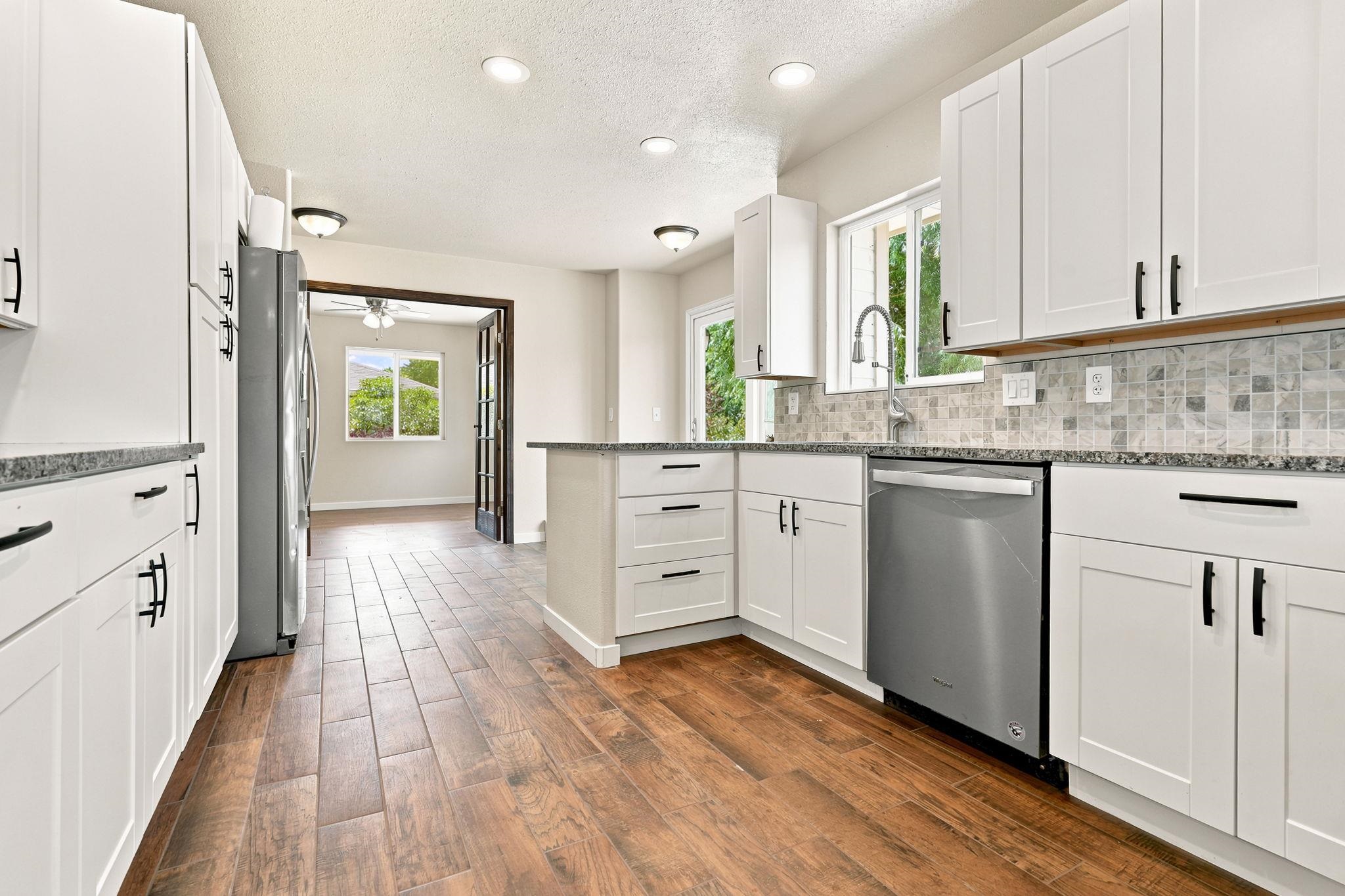727 24 3/4 Road Property Photo 13