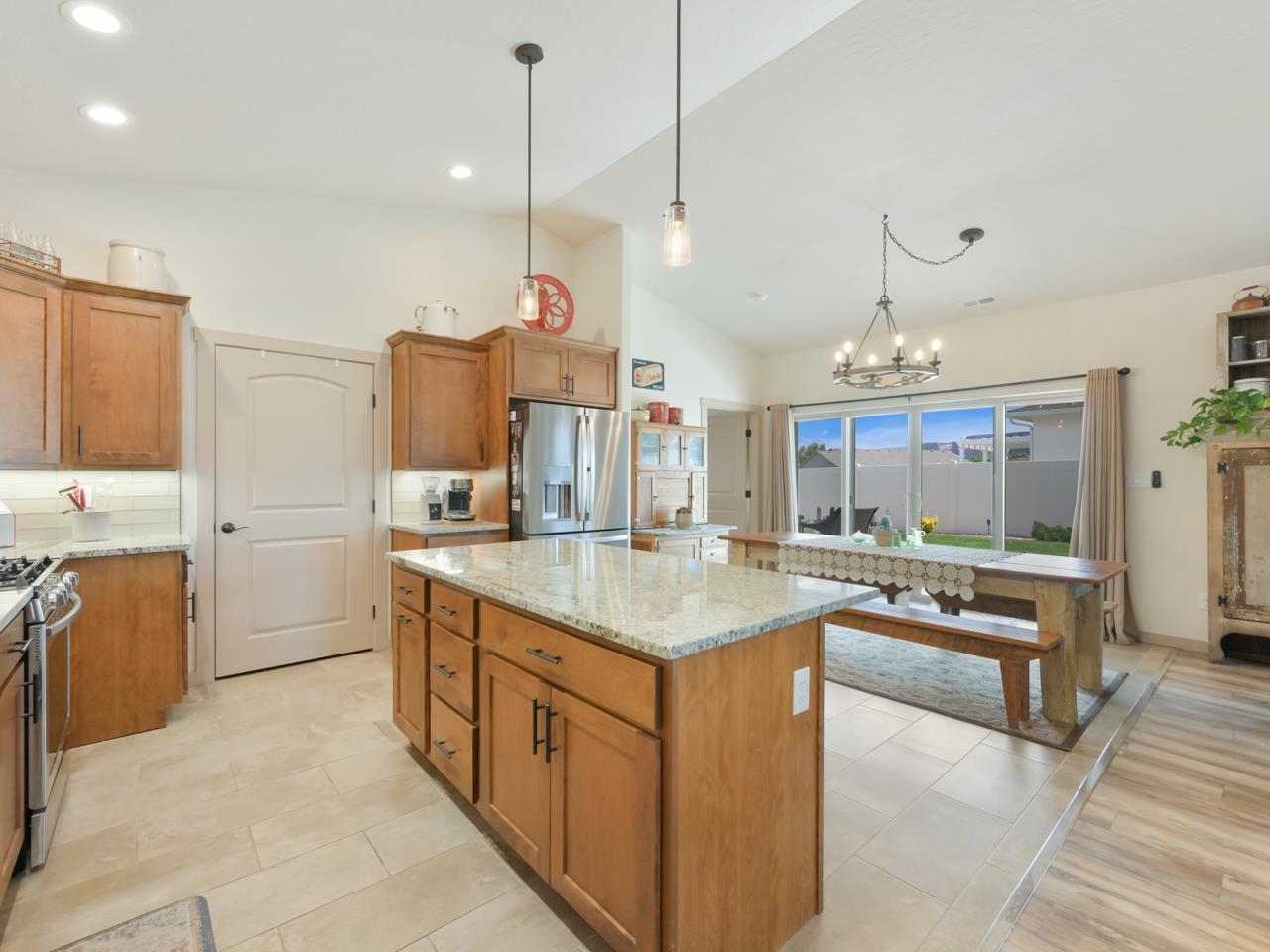 822 Adams Drive Property Photo 7