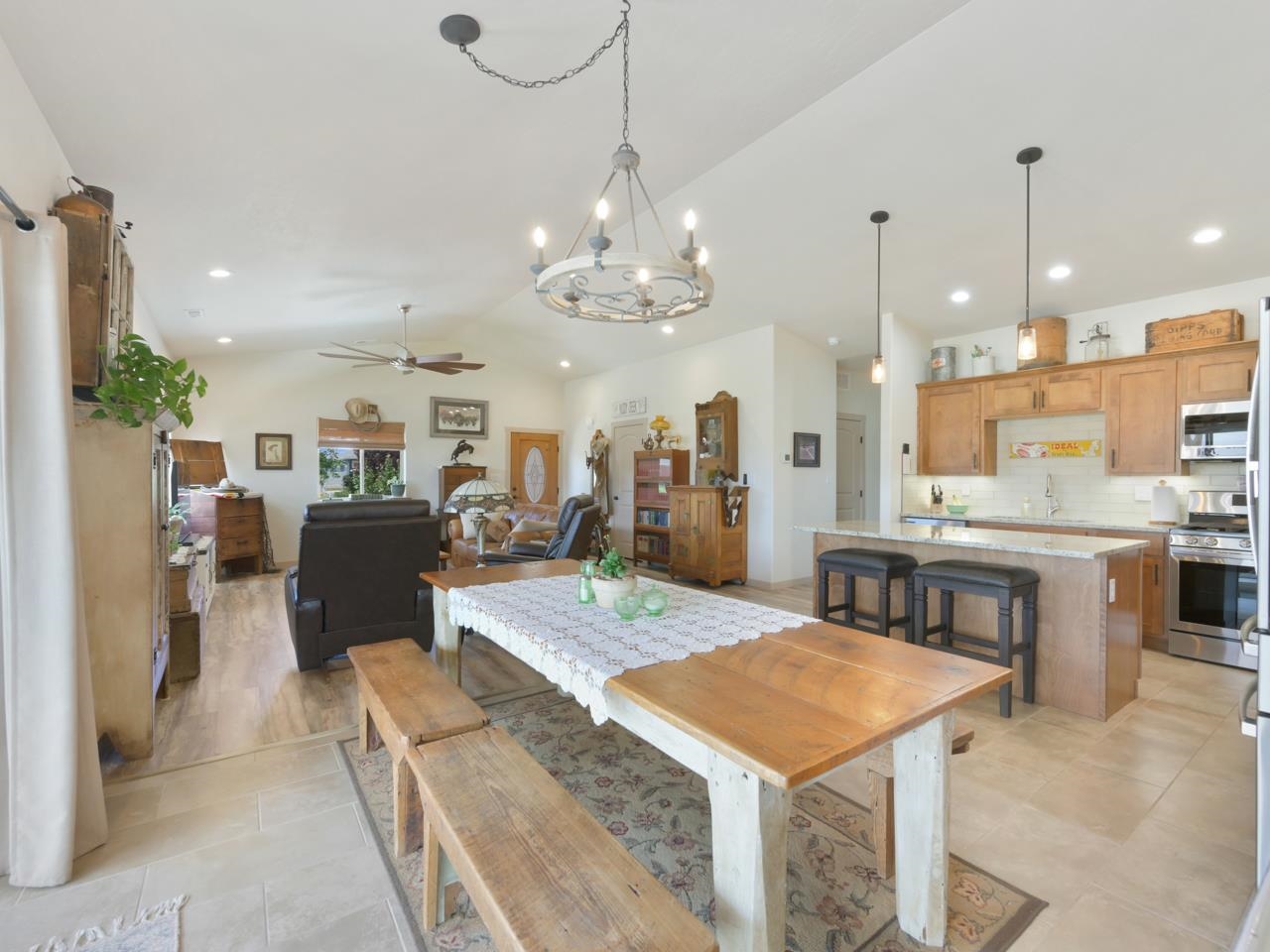 822 Adams Drive Property Photo 11