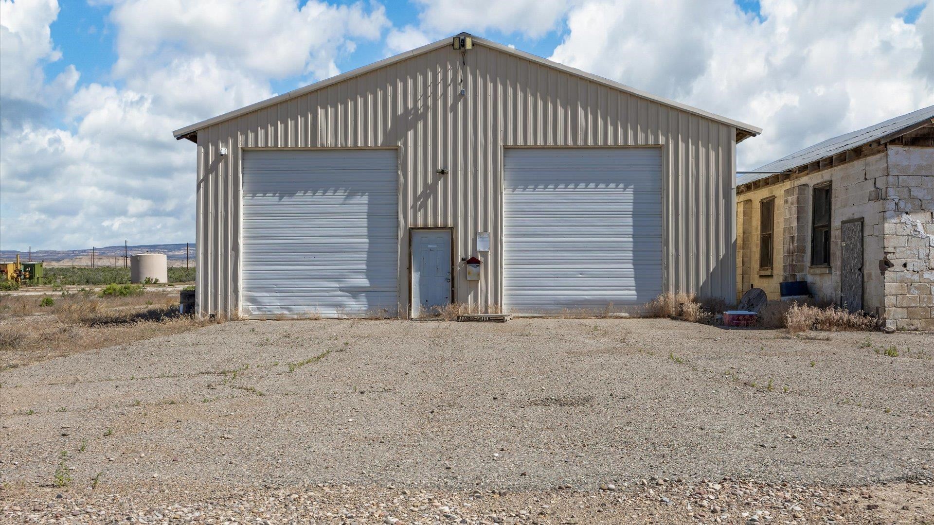 15672 Highway 64 Property Photo 3
