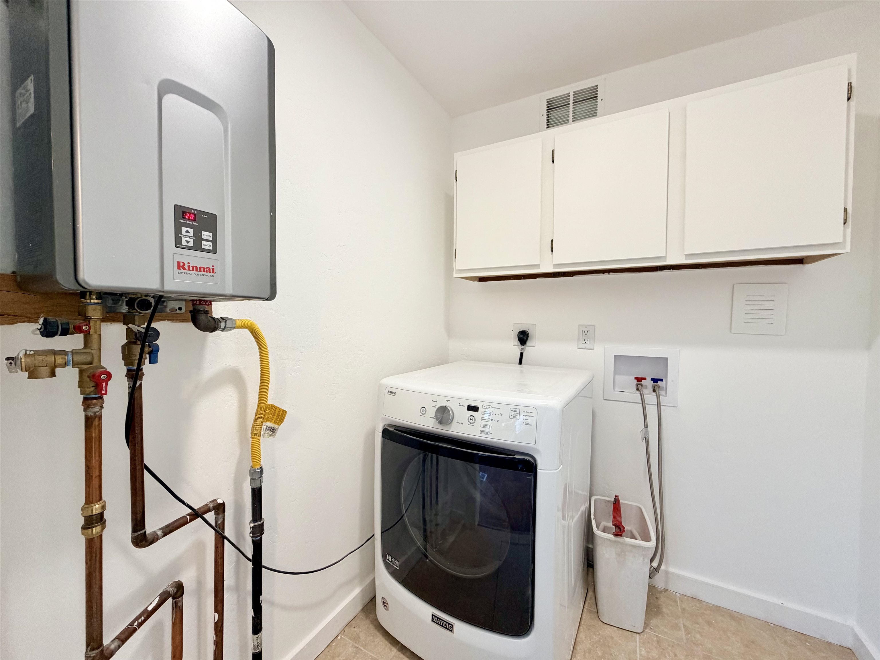201 Knob Hill Drive Property Photo 17