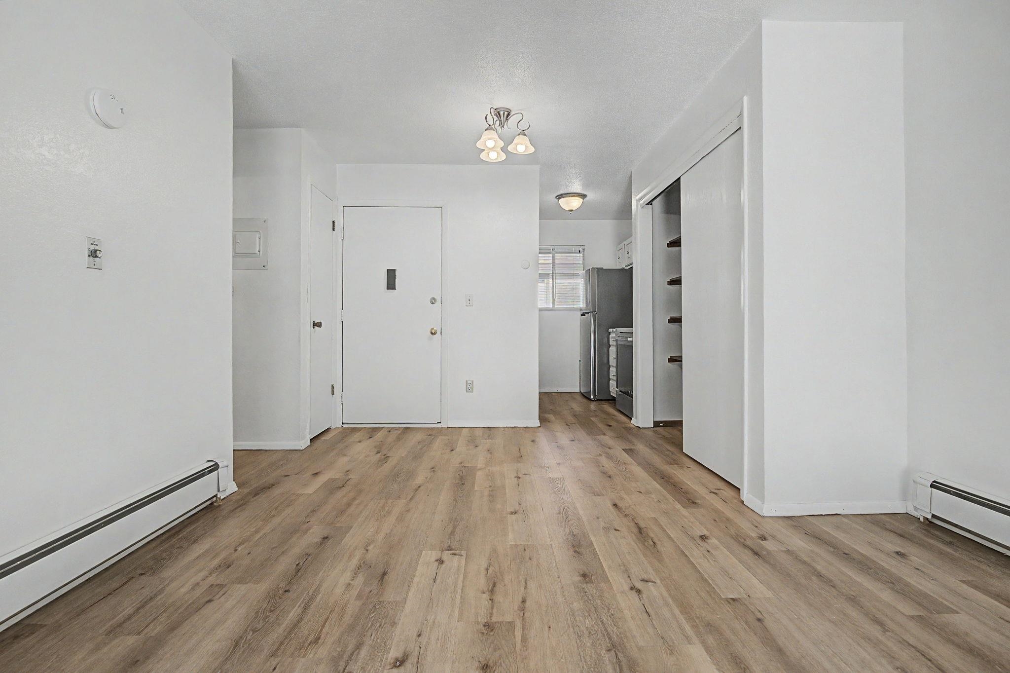 3156 Lakeside Drive Property Photo 4