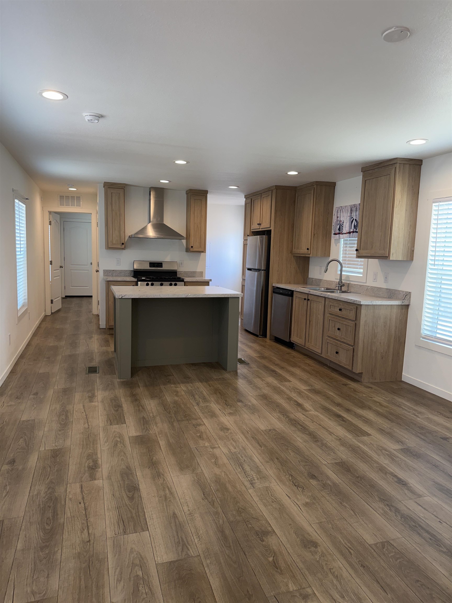 424 32 Road Property Photo 2