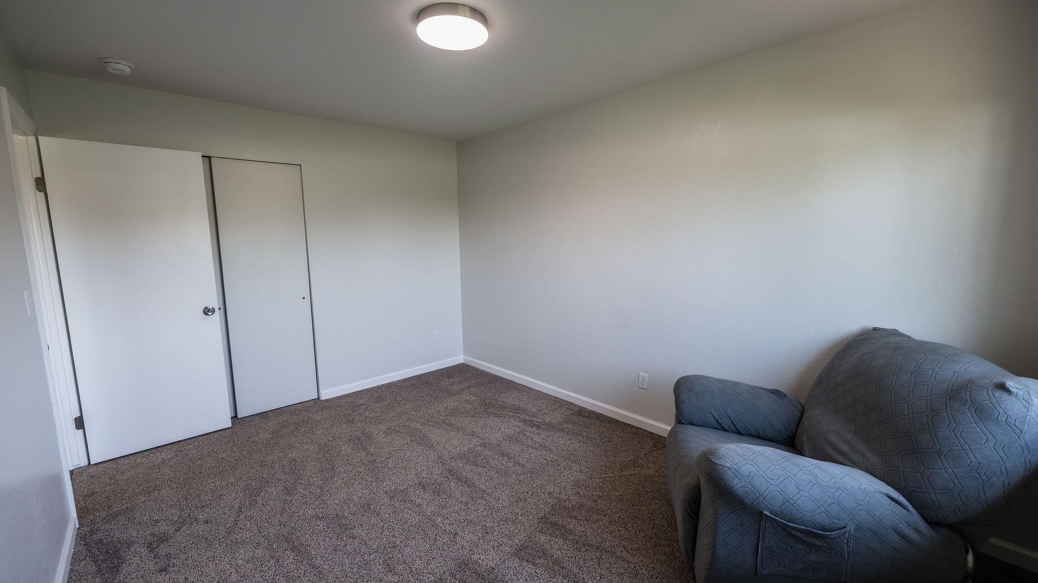 718 Ash Drive Property Photo 13