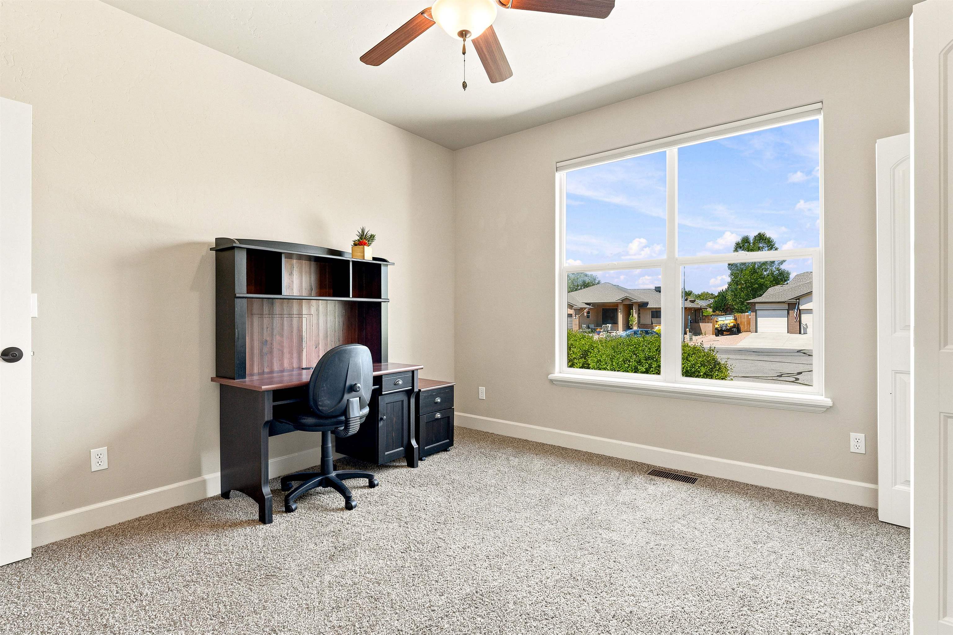 646 Pueblo Court Property Photo 11