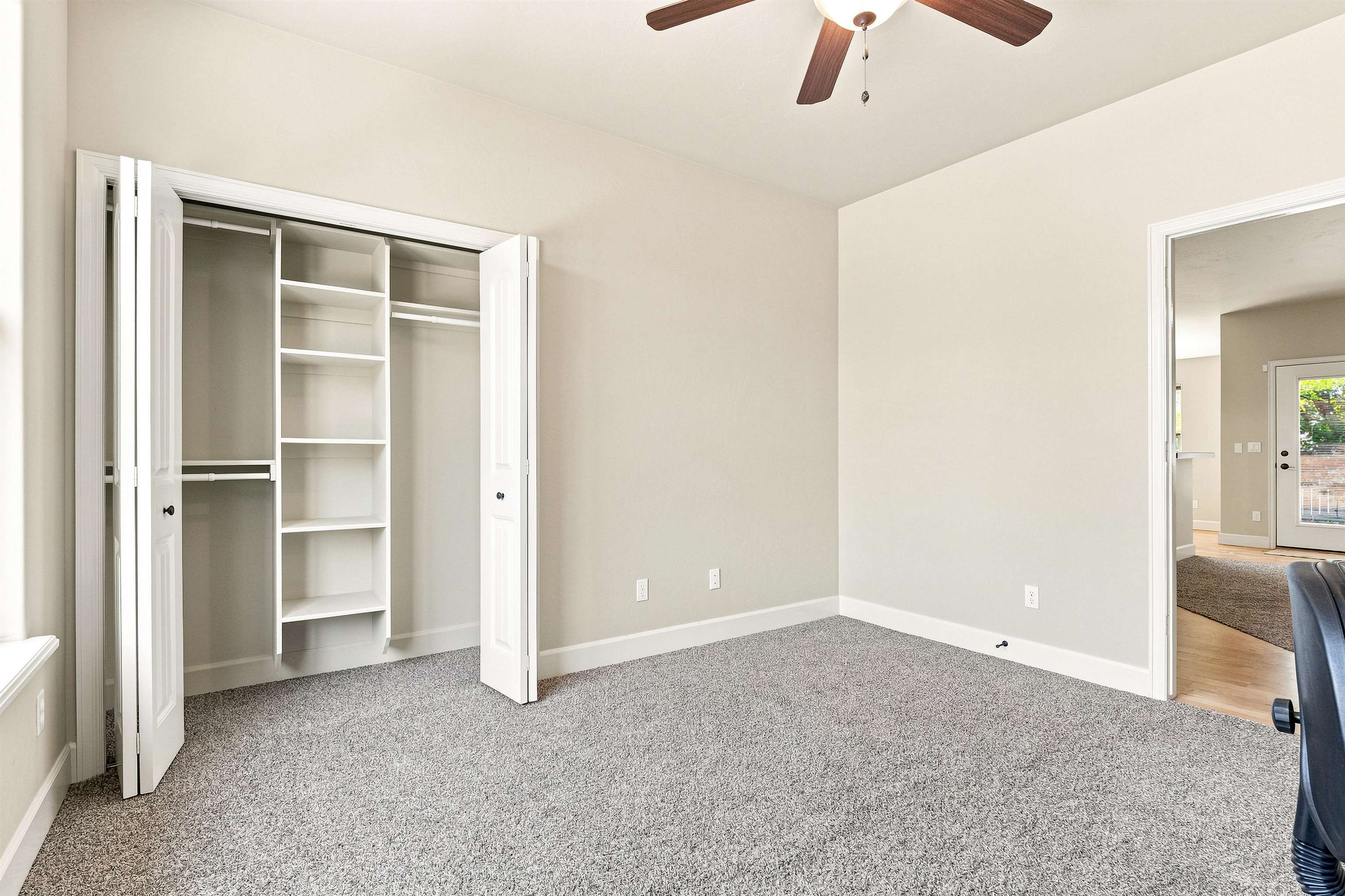 646 Pueblo Court Property Photo 12
