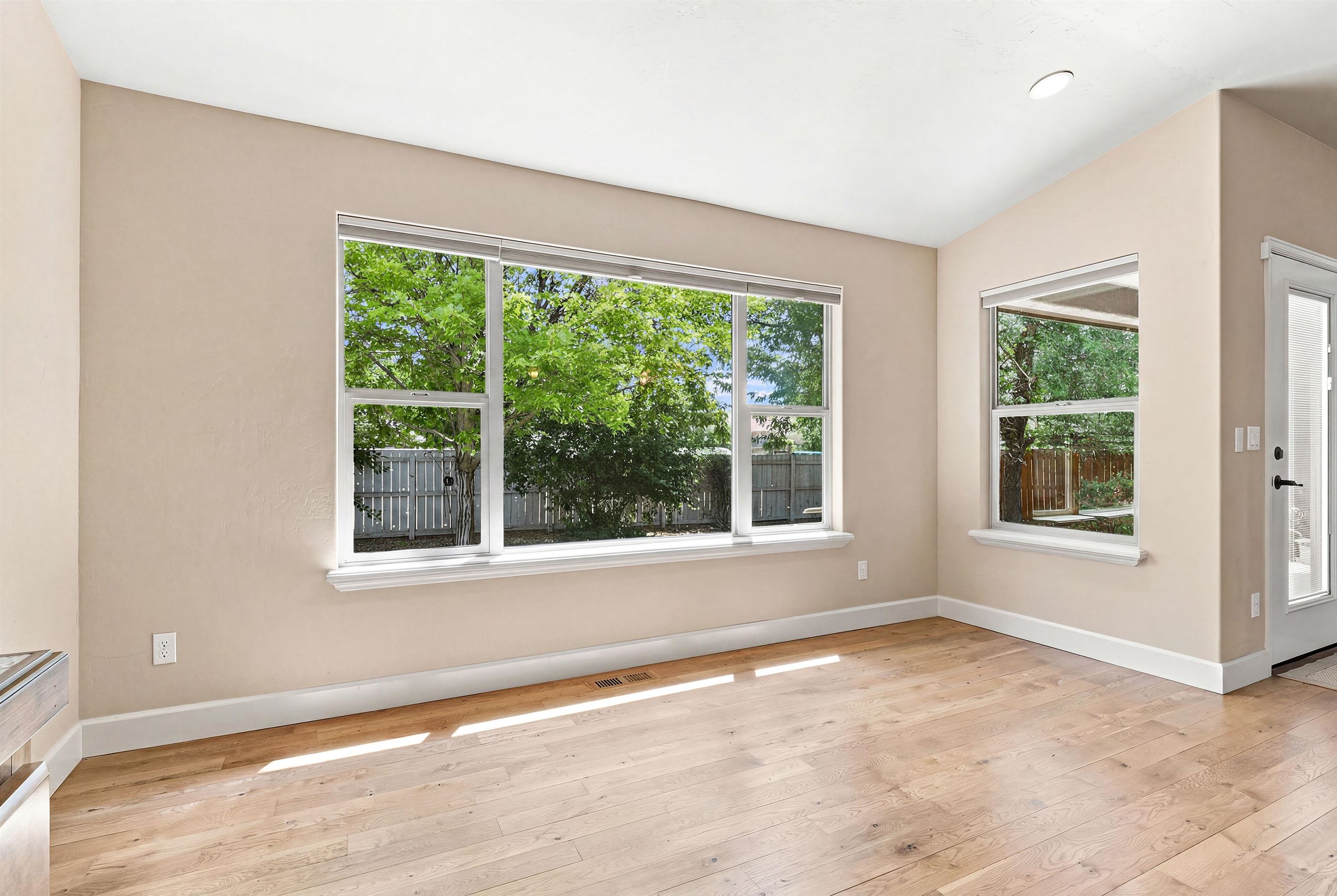 646 Pueblo Court Property Photo 18
