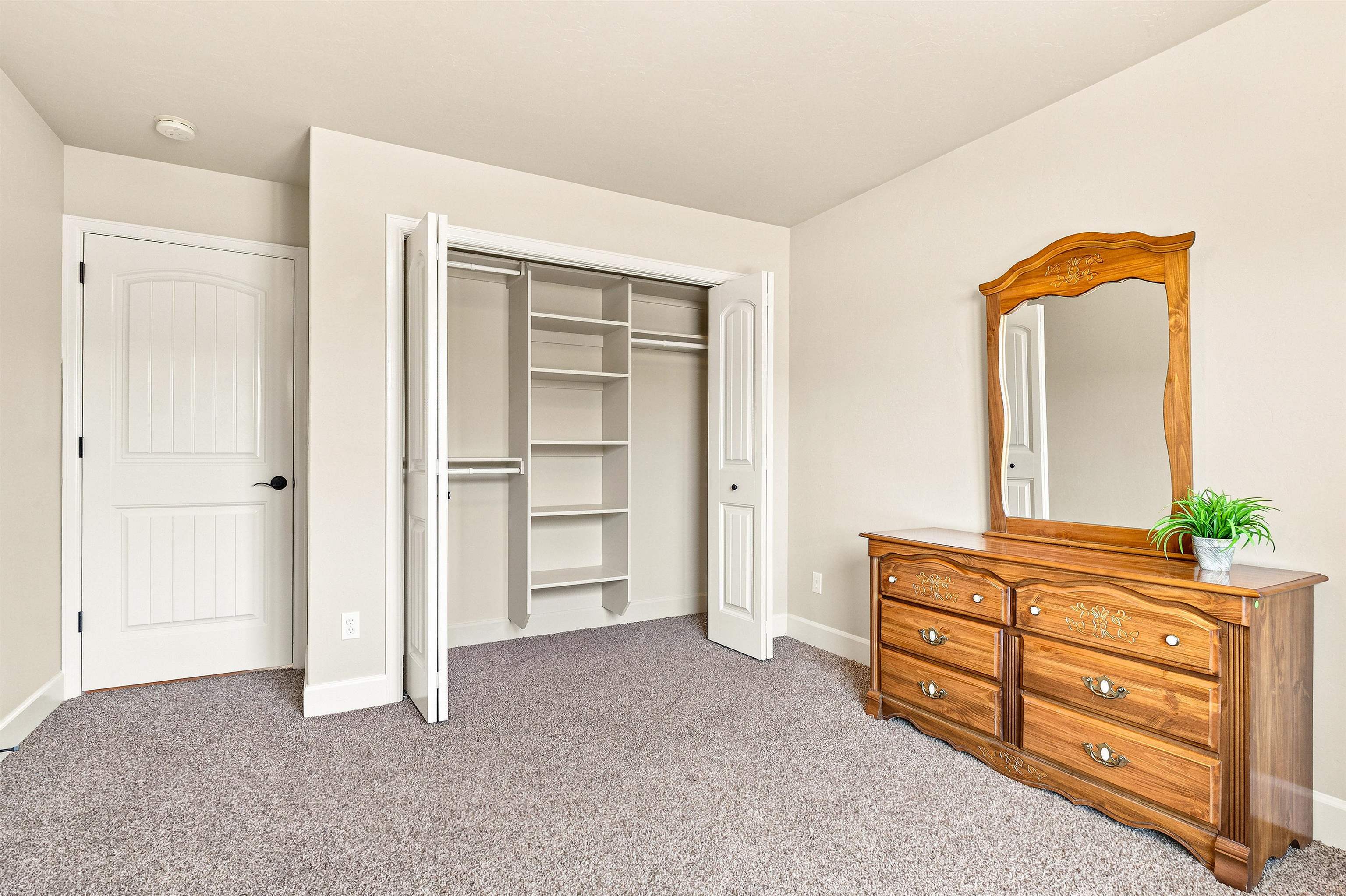 646 Pueblo Court Property Photo 28