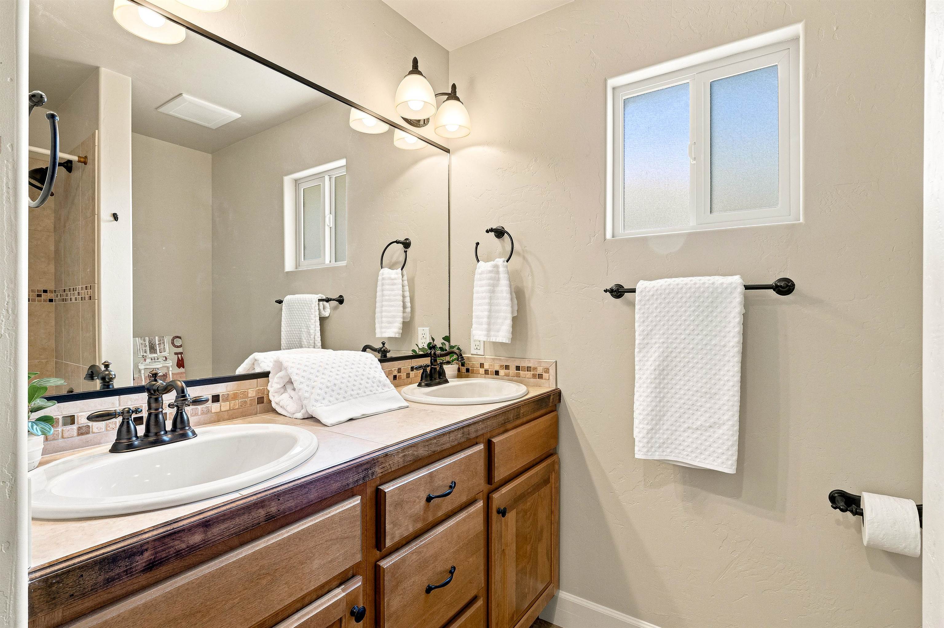 646 Pueblo Court Property Photo 29