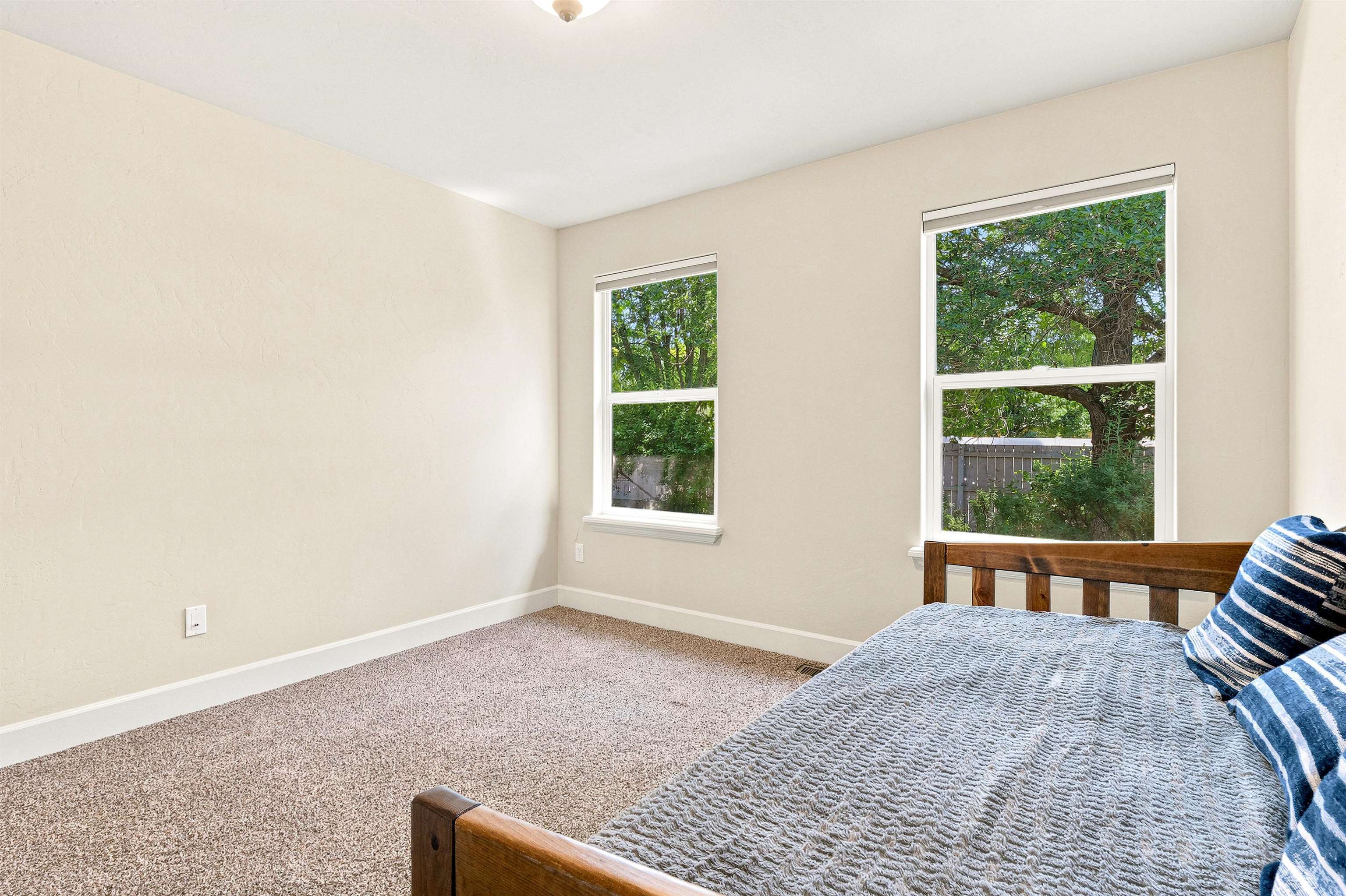 646 Pueblo Court Property Photo 32