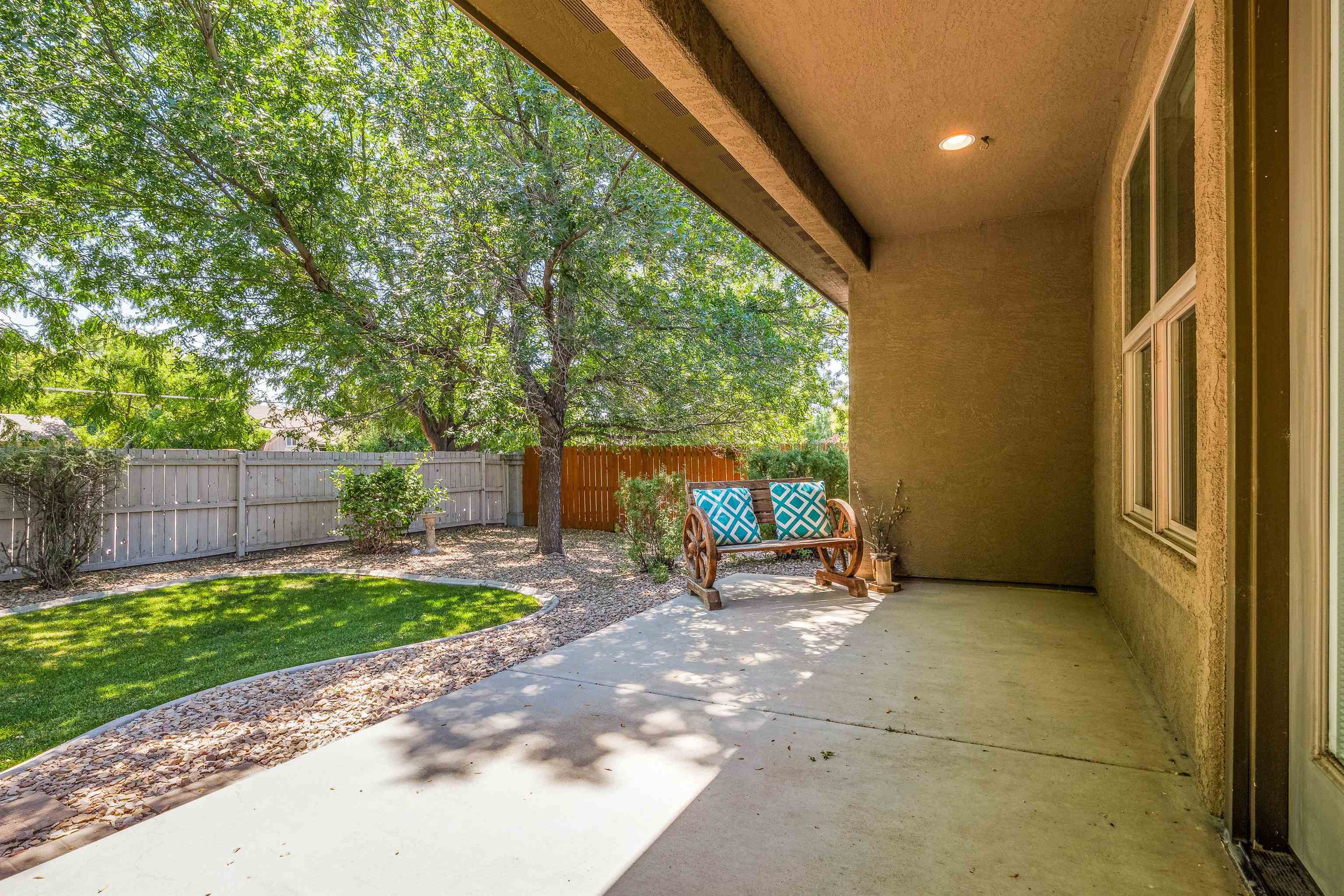 646 Pueblo Court Property Photo 34