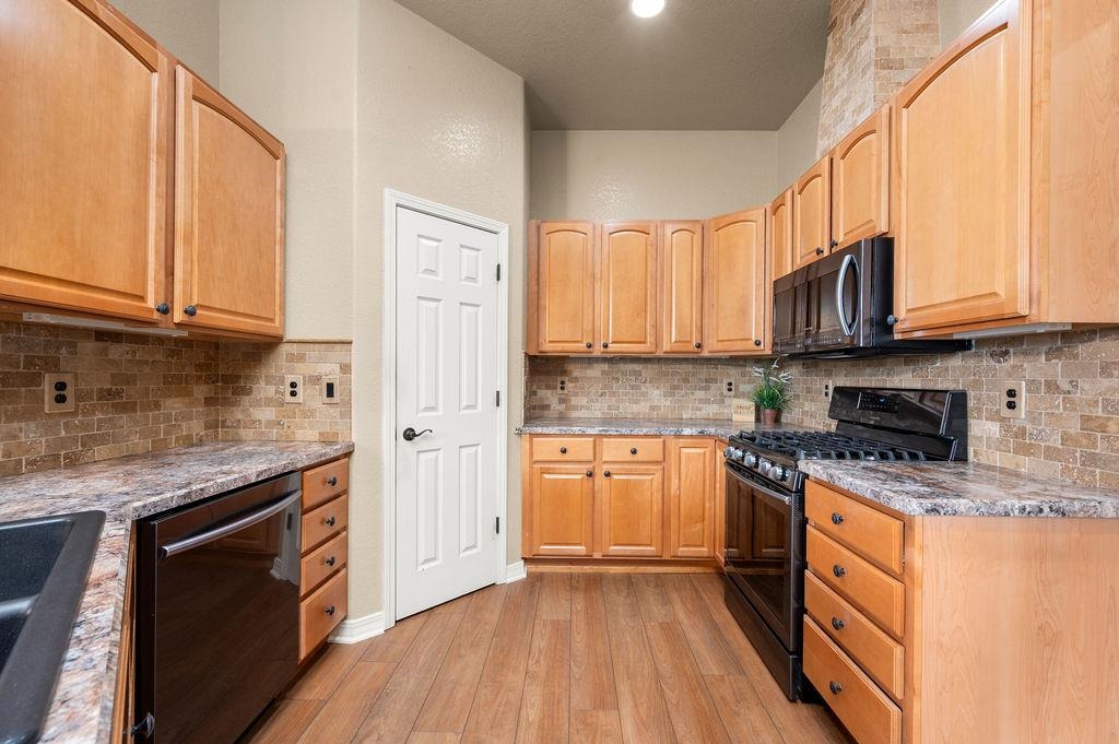 4330 N Club Court Property Photo 10
