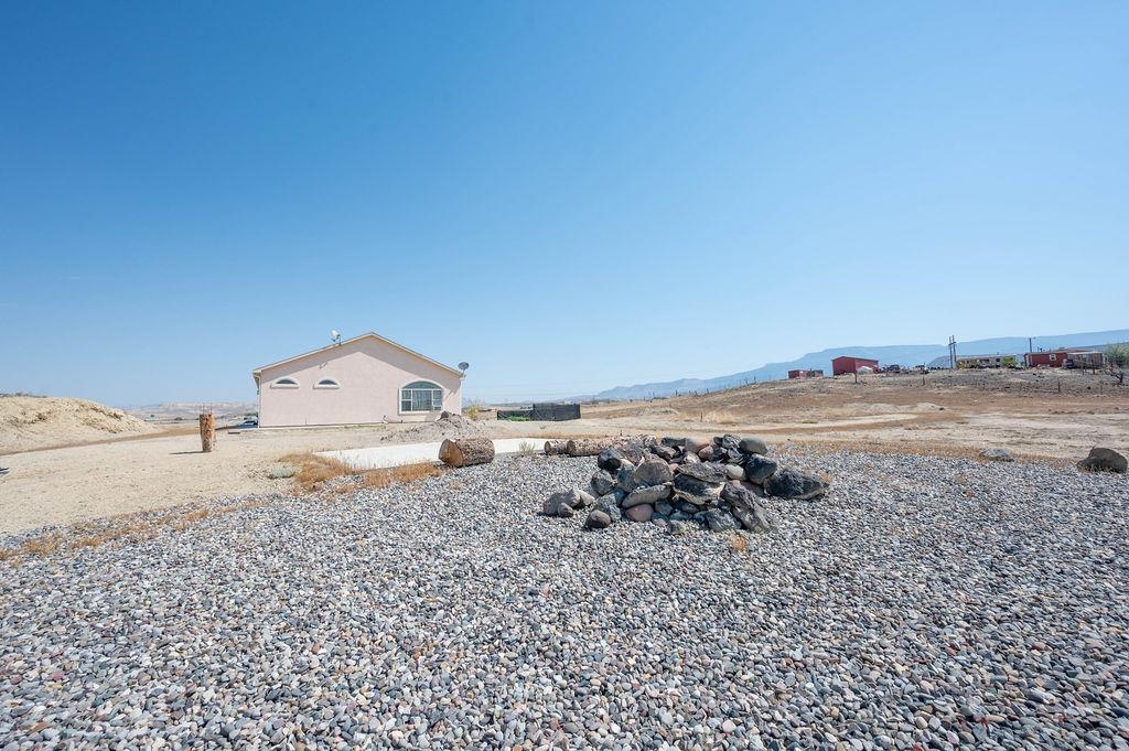 3509 Silverstone Drive Property Photo 4