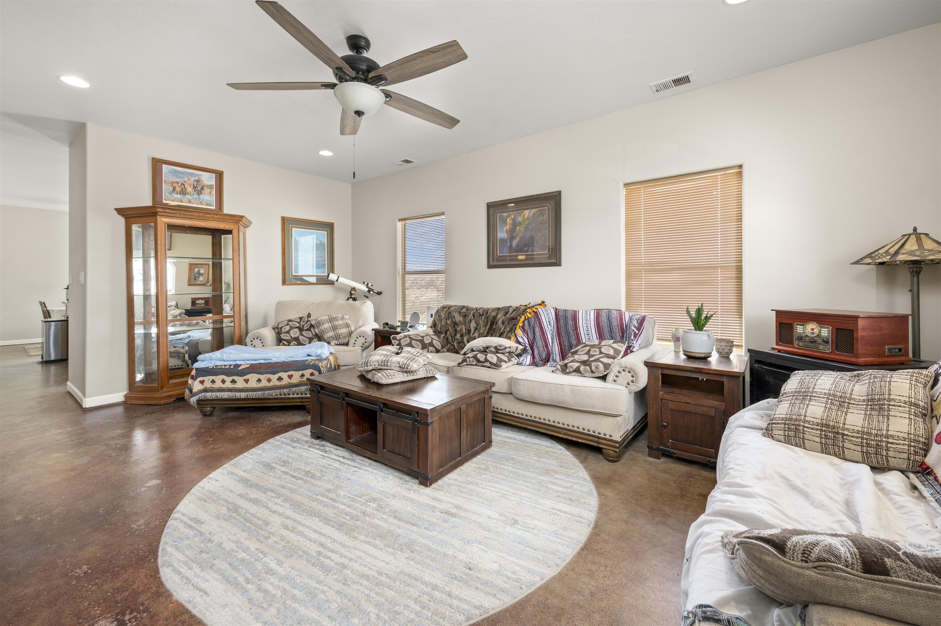 3509 Silverstone Drive Property Photo 6