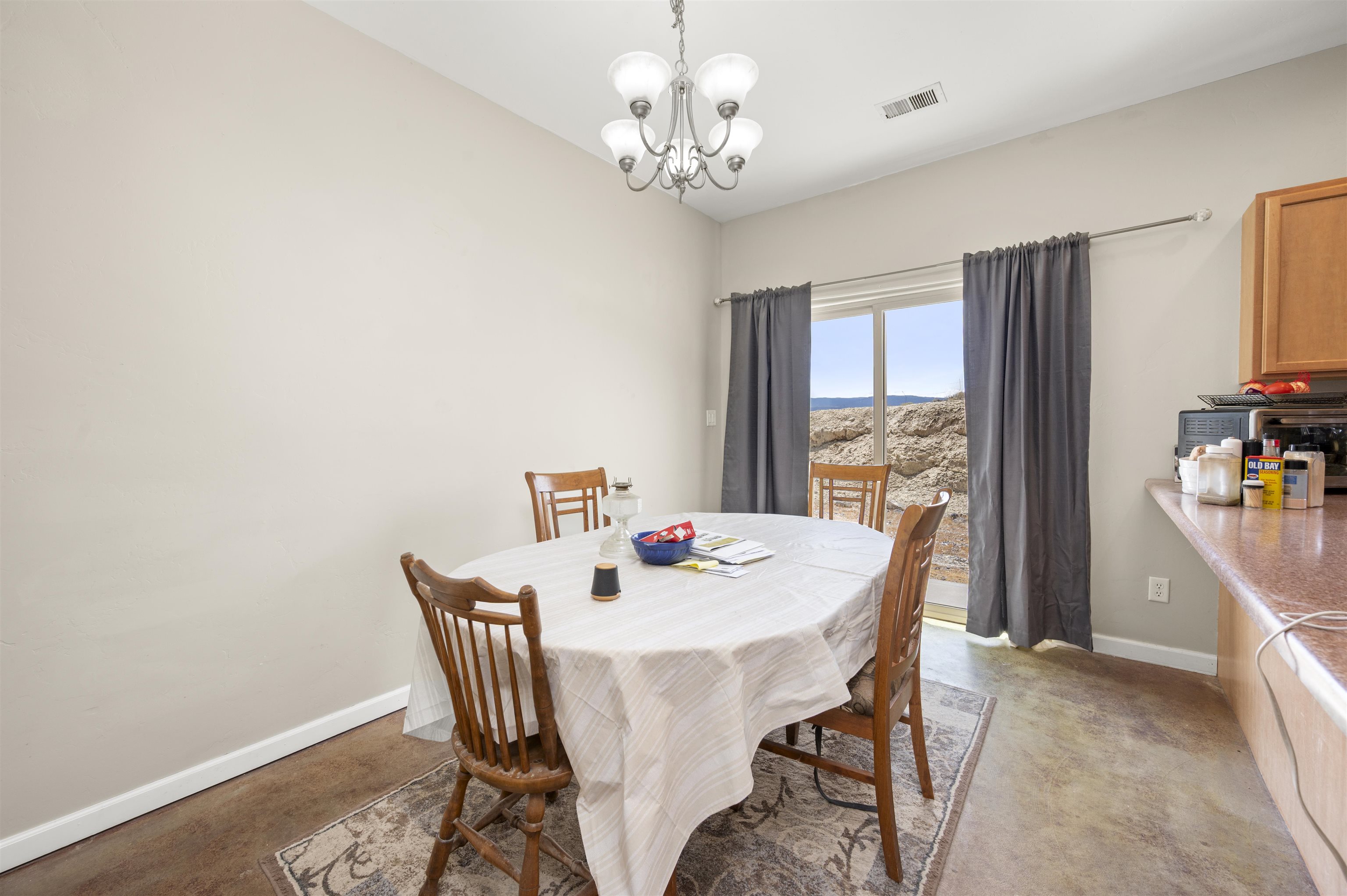 3509 Silverstone Drive Property Photo 12