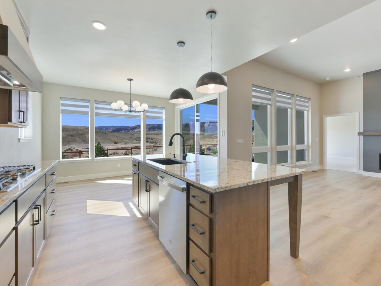 2267 Holy Cross Way Property Photo 8