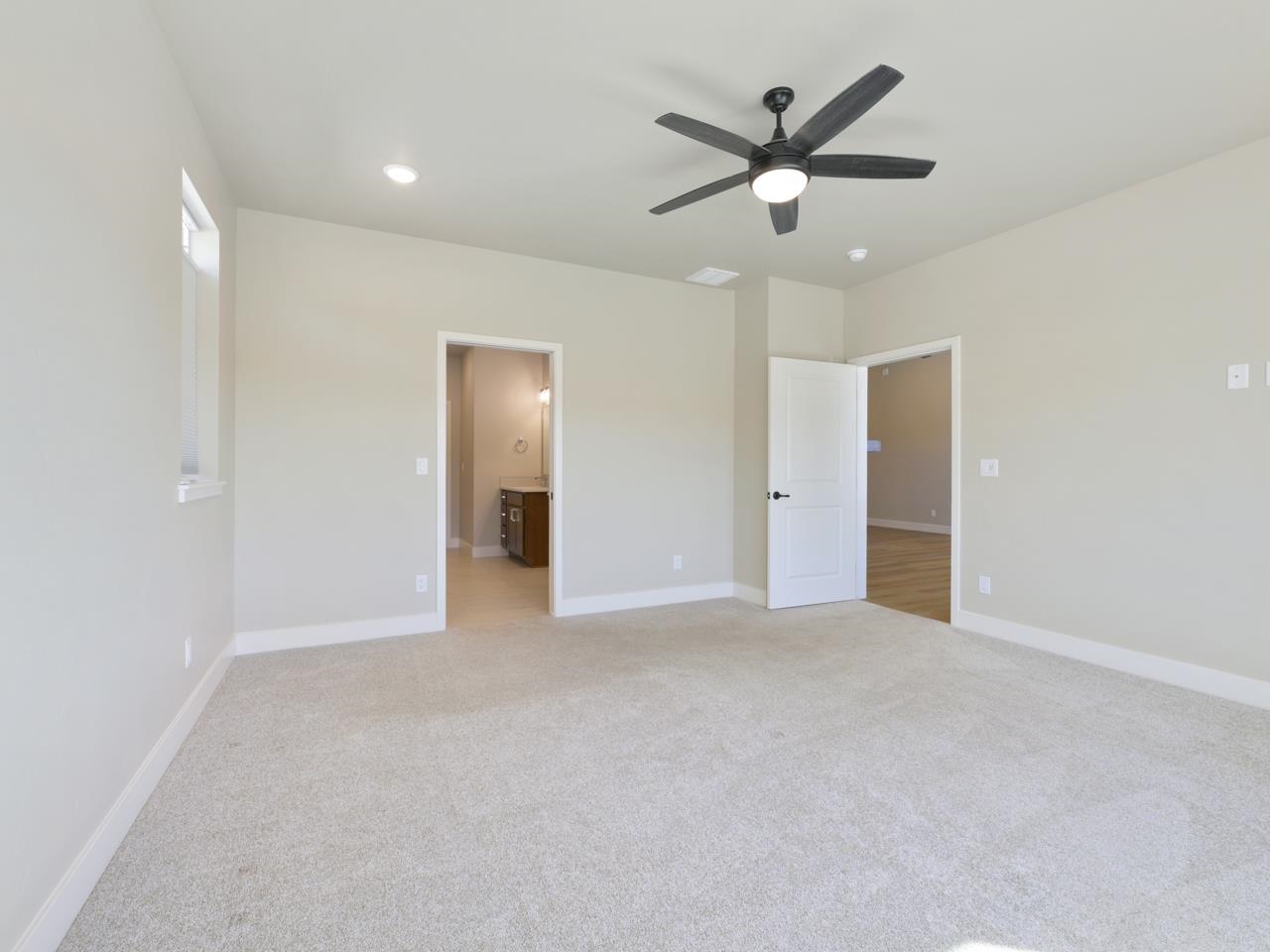 2267 Holy Cross Way Property Photo 12