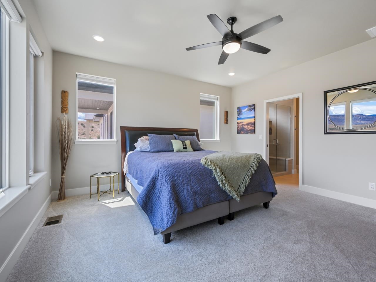 2267 Holy Cross Way Property Photo 13