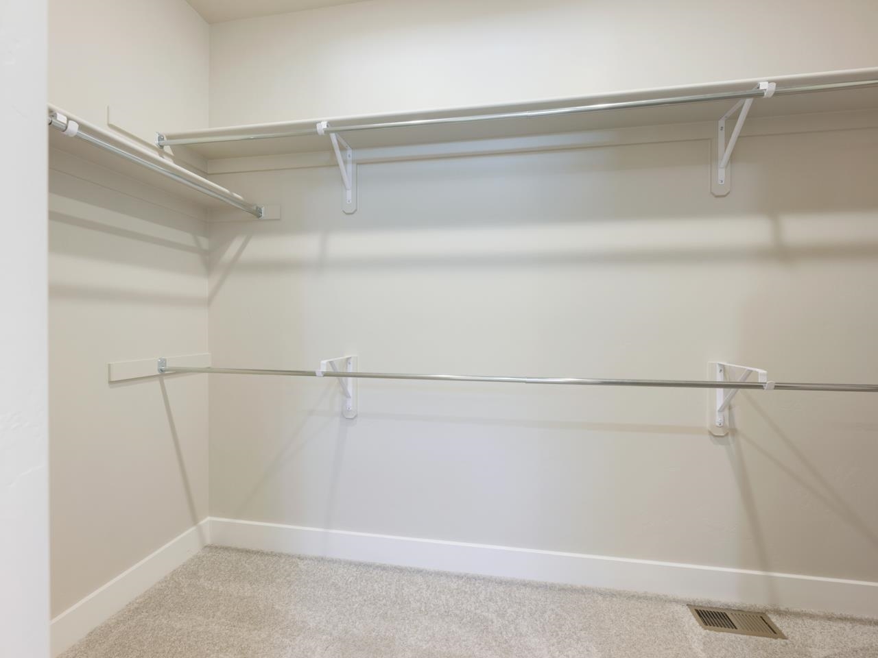 2267 Holy Cross Way Property Photo 14