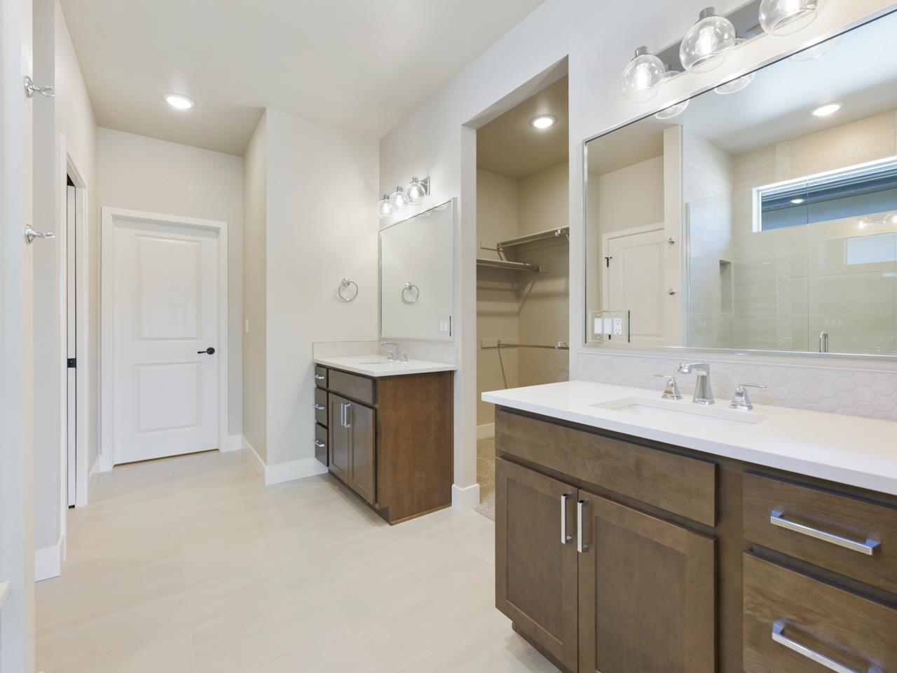2267 Holy Cross Way Property Photo 16