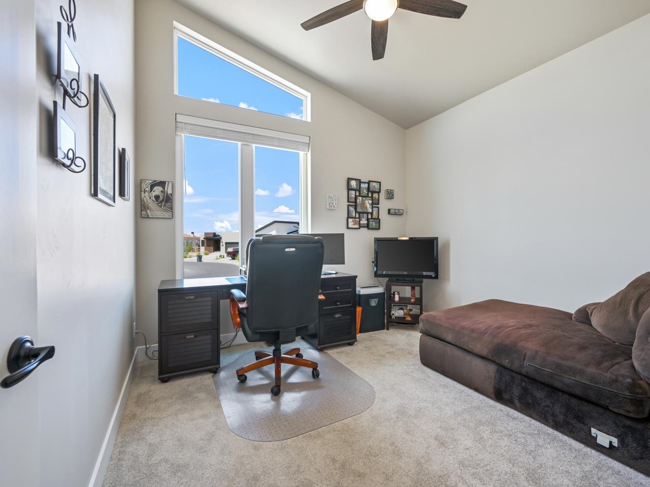 2267 Holy Cross Way Property Photo 17