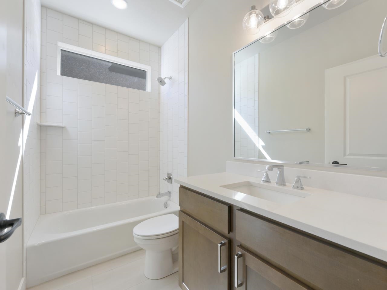 2267 Holy Cross Way Property Photo 21