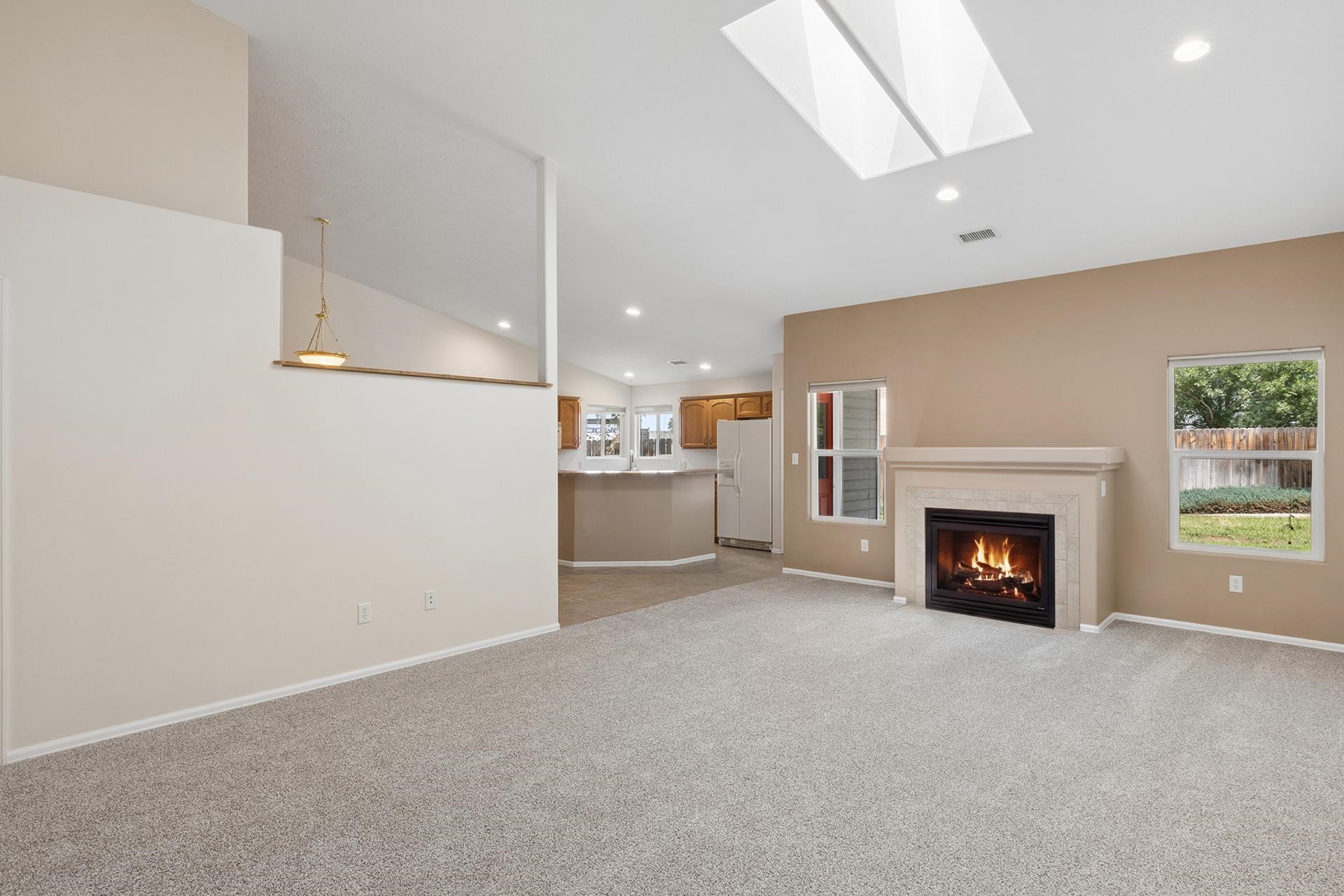 865 Jasper Drive Property Photo 4