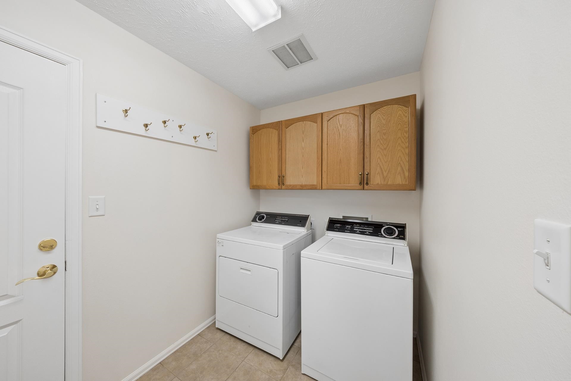 865 Jasper Drive Property Photo 17