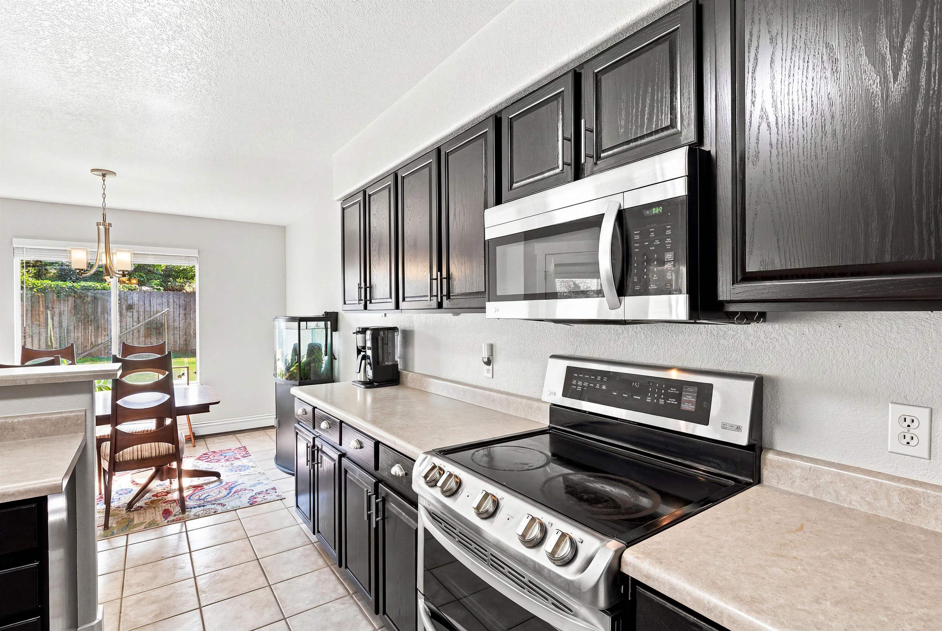 232 Narrow Leaf Drive Property Photo 9
