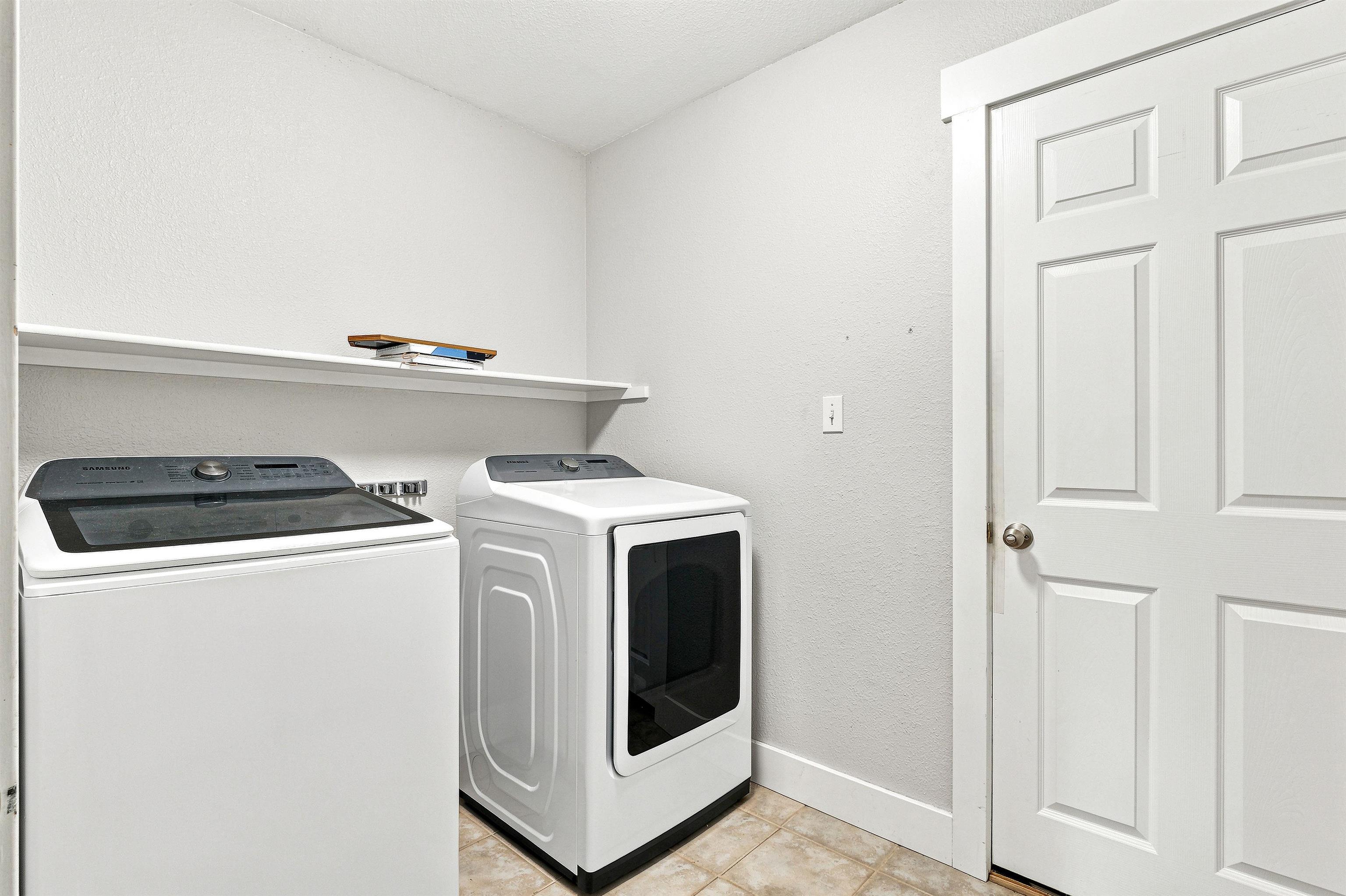 232 Narrow Leaf Drive Property Photo 26