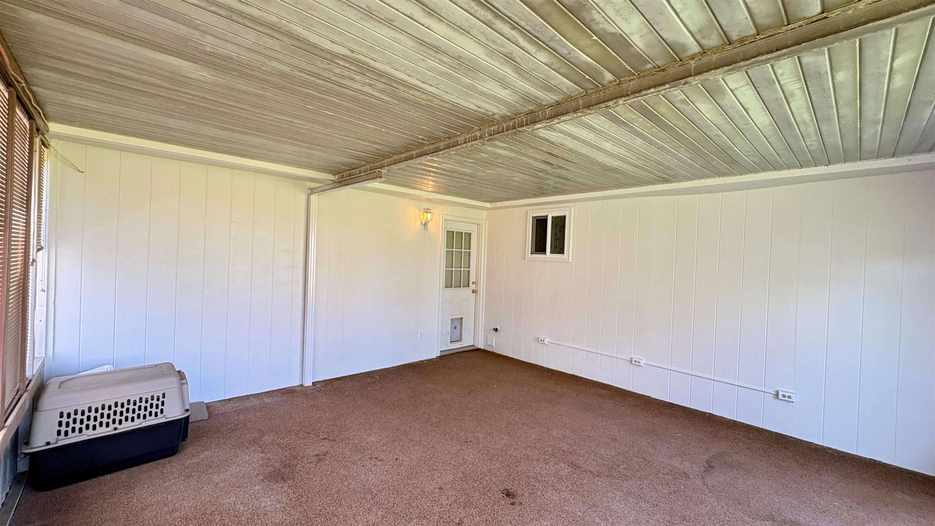 463 Seminole Court Property Photo 24