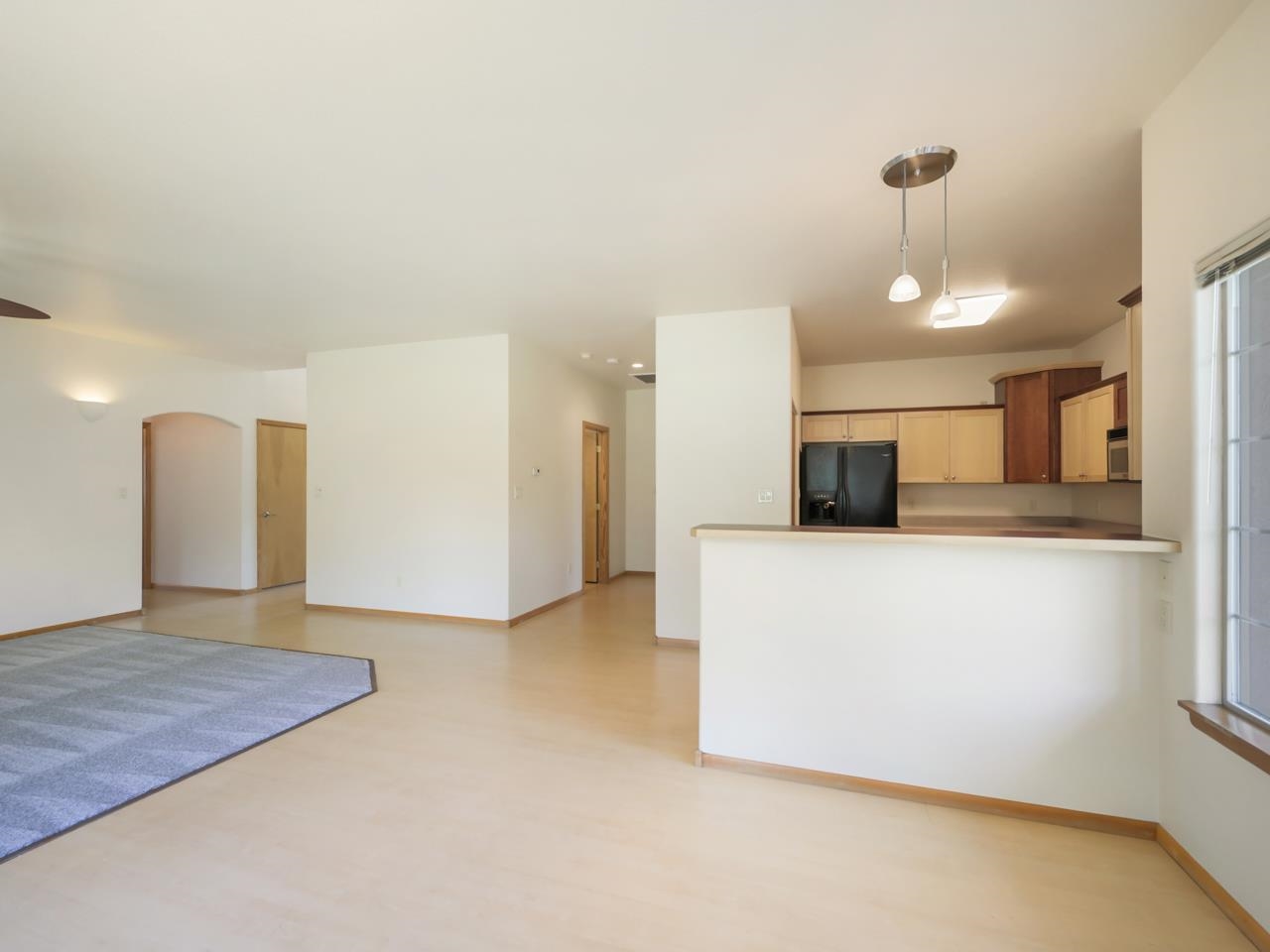 1450 Racquet Way Property Photo 6