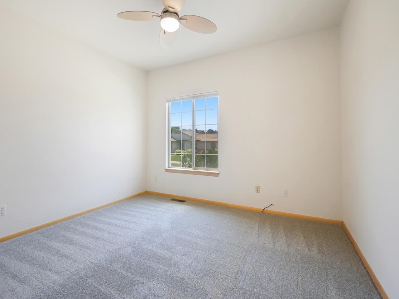 1450 Racquet Way Property Photo 19