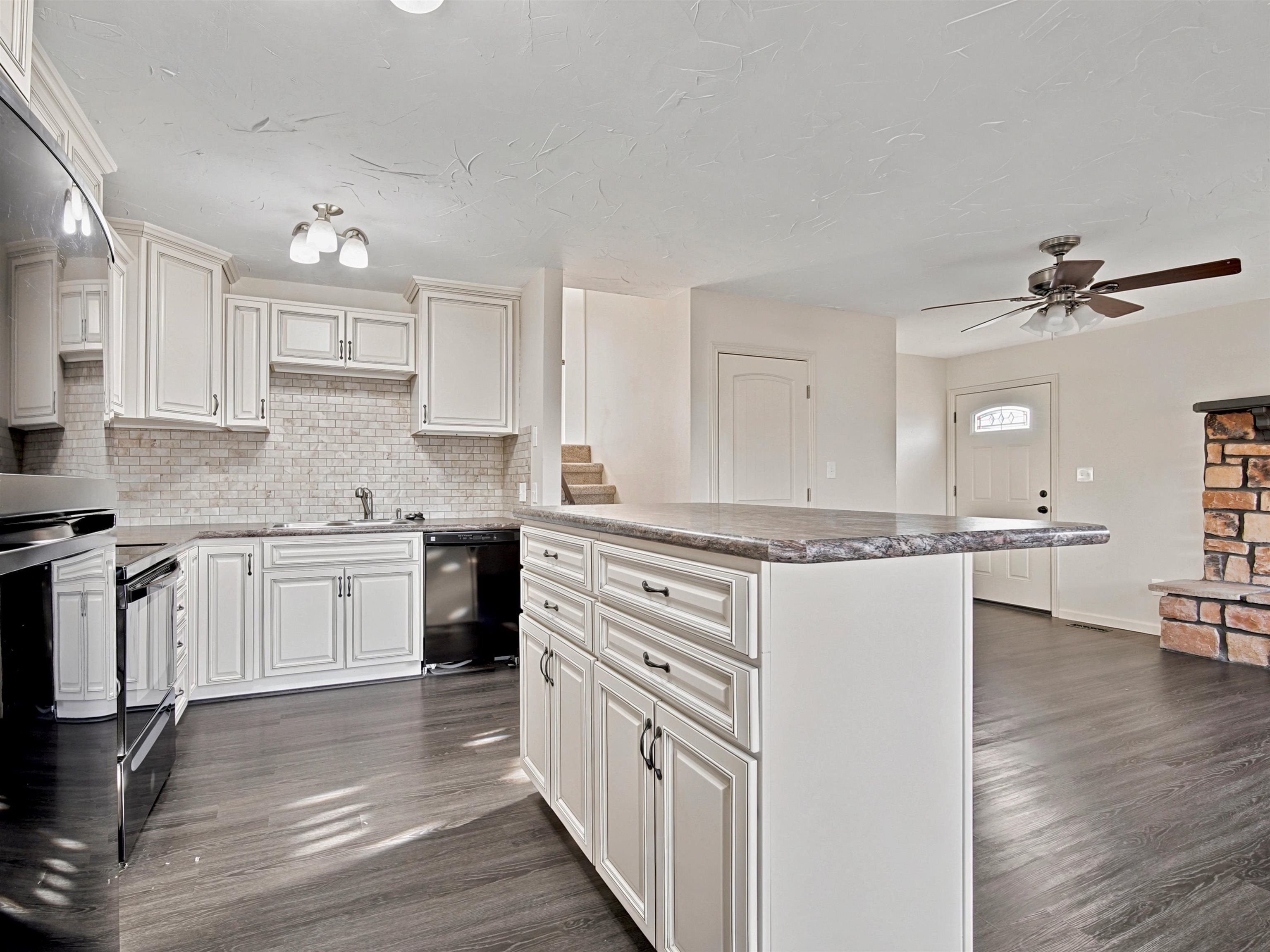 1163 Santa Clara Avenue Property Photo 11