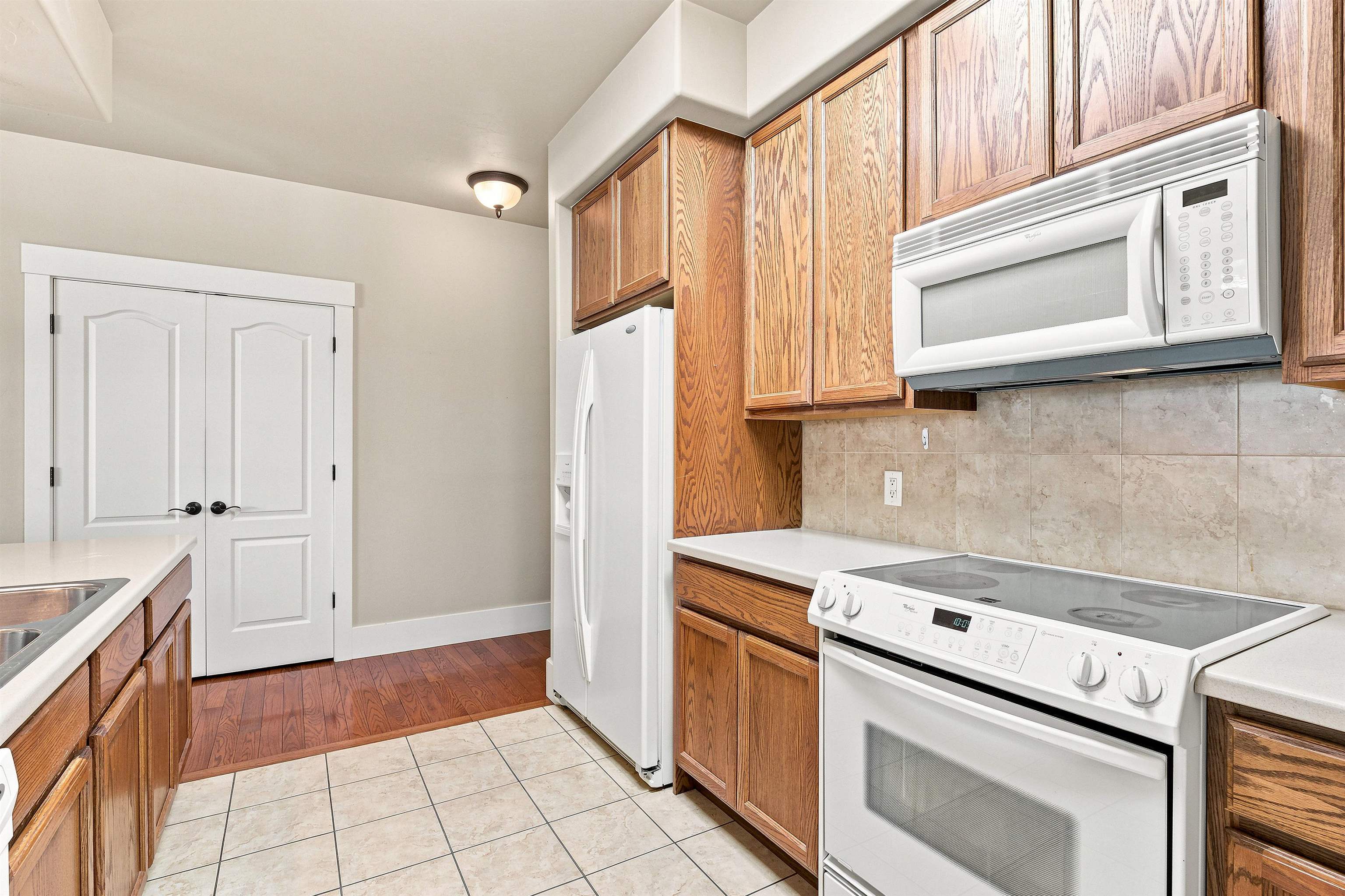 1214 Sunrose Lane Property Photo 14