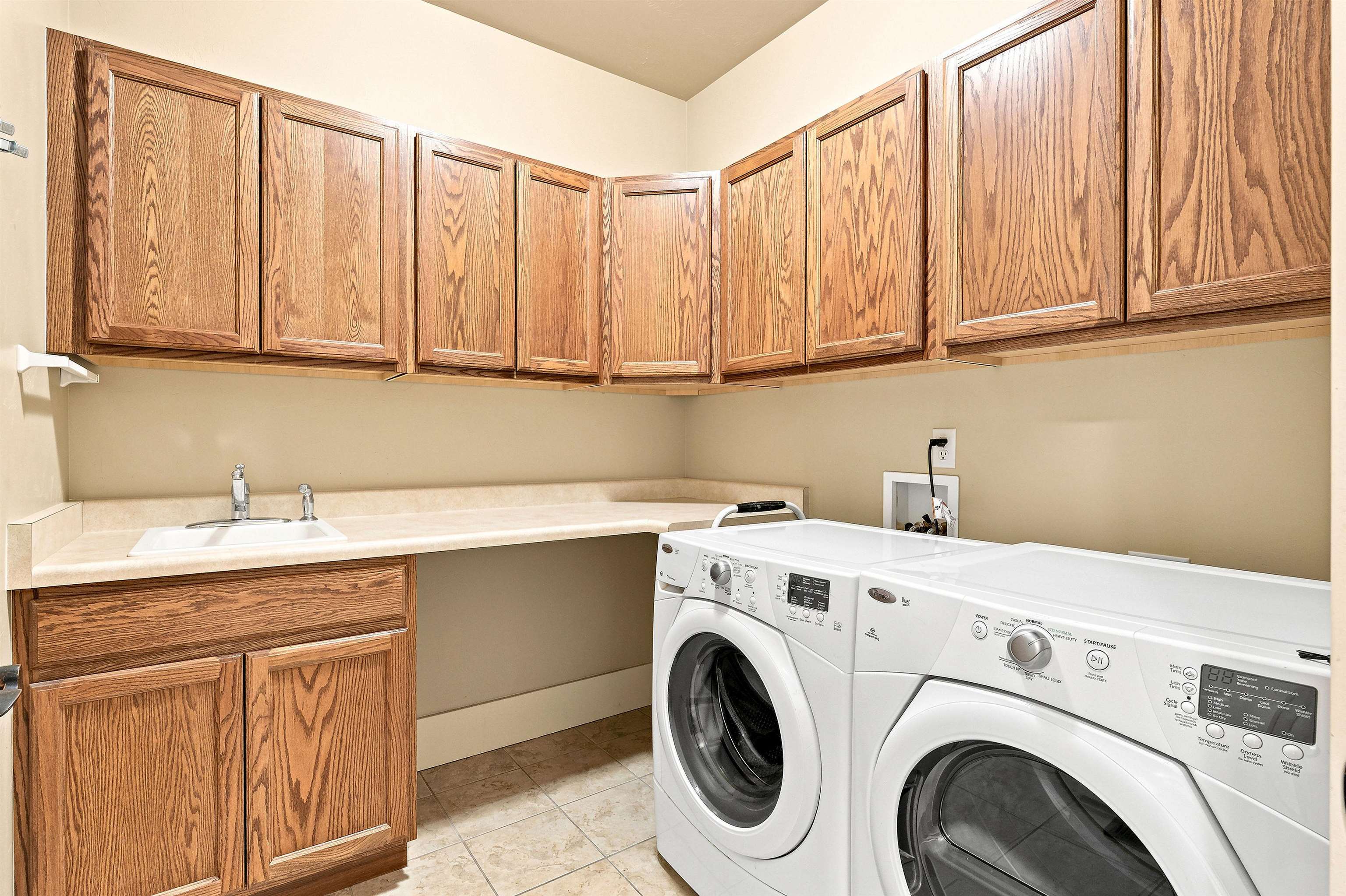 1214 Sunrose Lane Property Photo 15